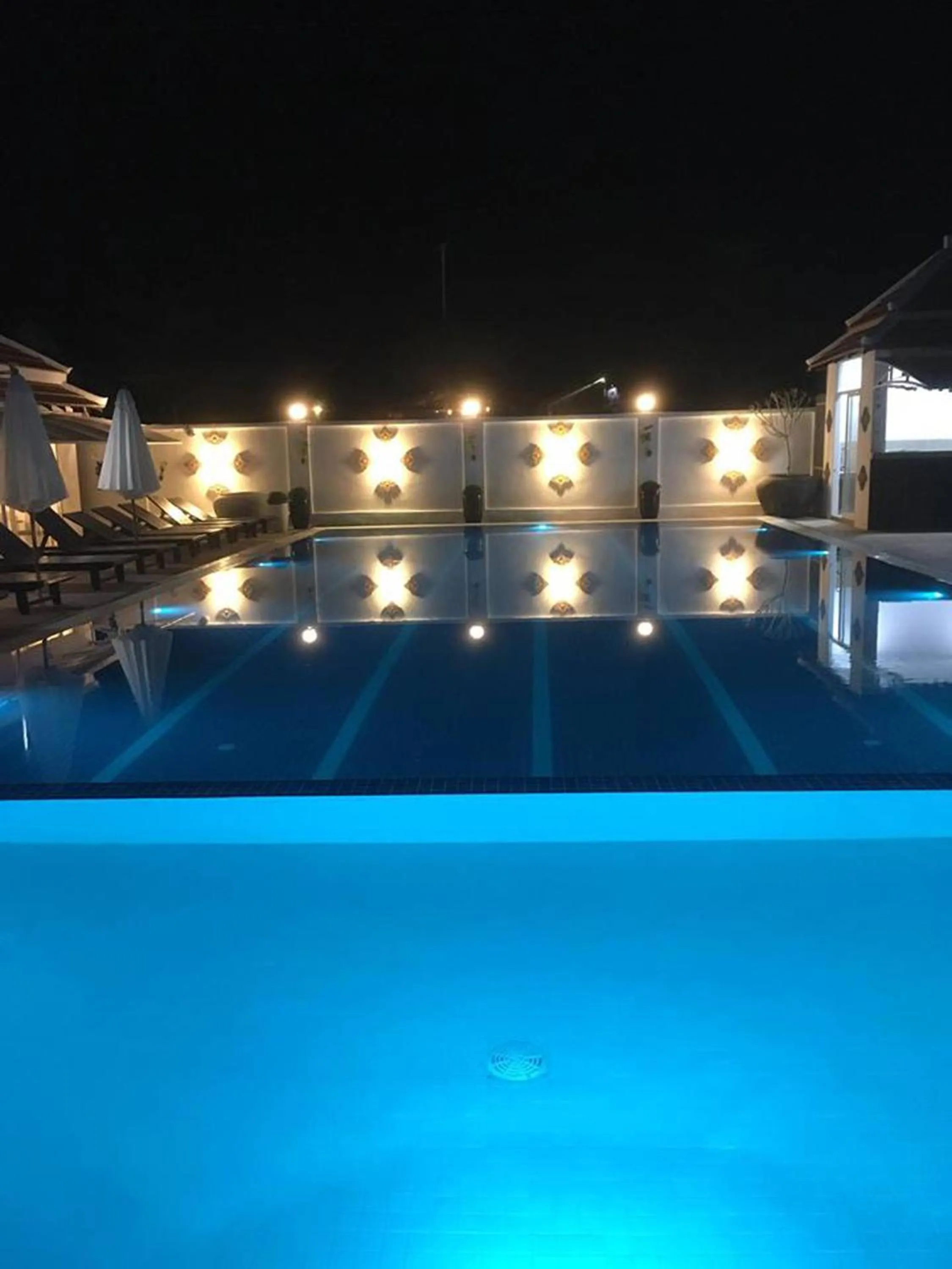 Swimming pool in Good Time Resort