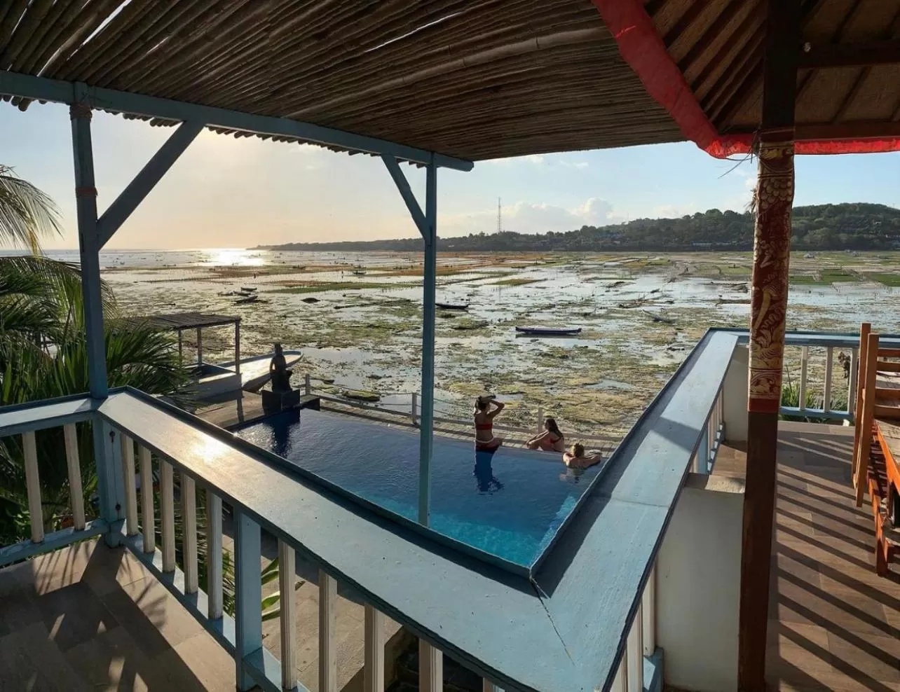 Balcony/Terrace in Aurora Beach View