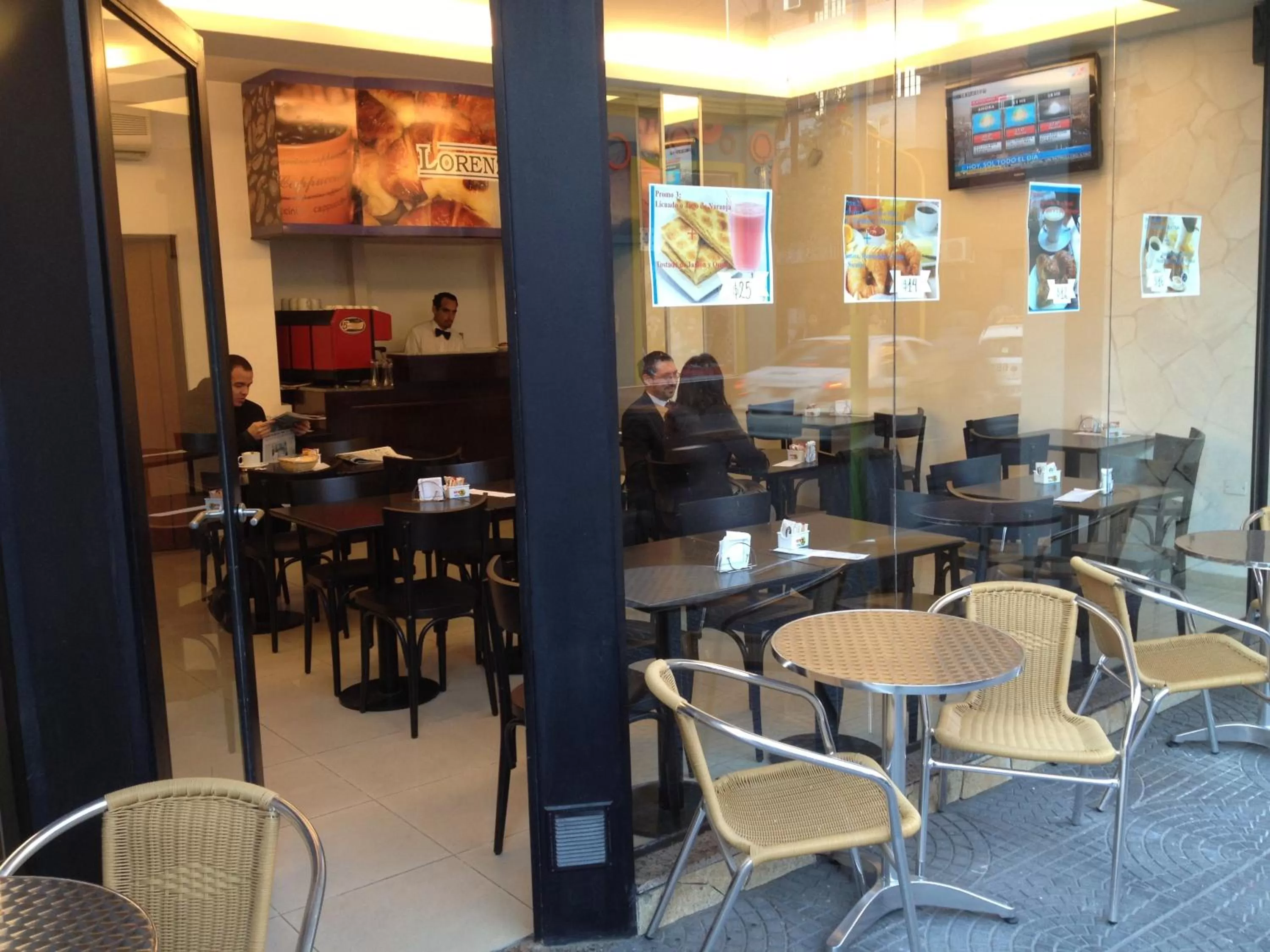 Patio, Restaurant/Places to Eat in Lorenzo Suites Hotel