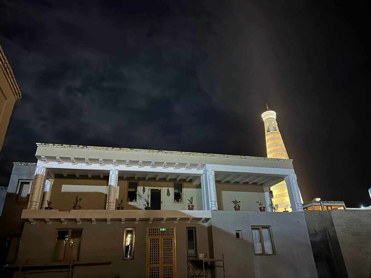 Property Building in New Minor Hotel