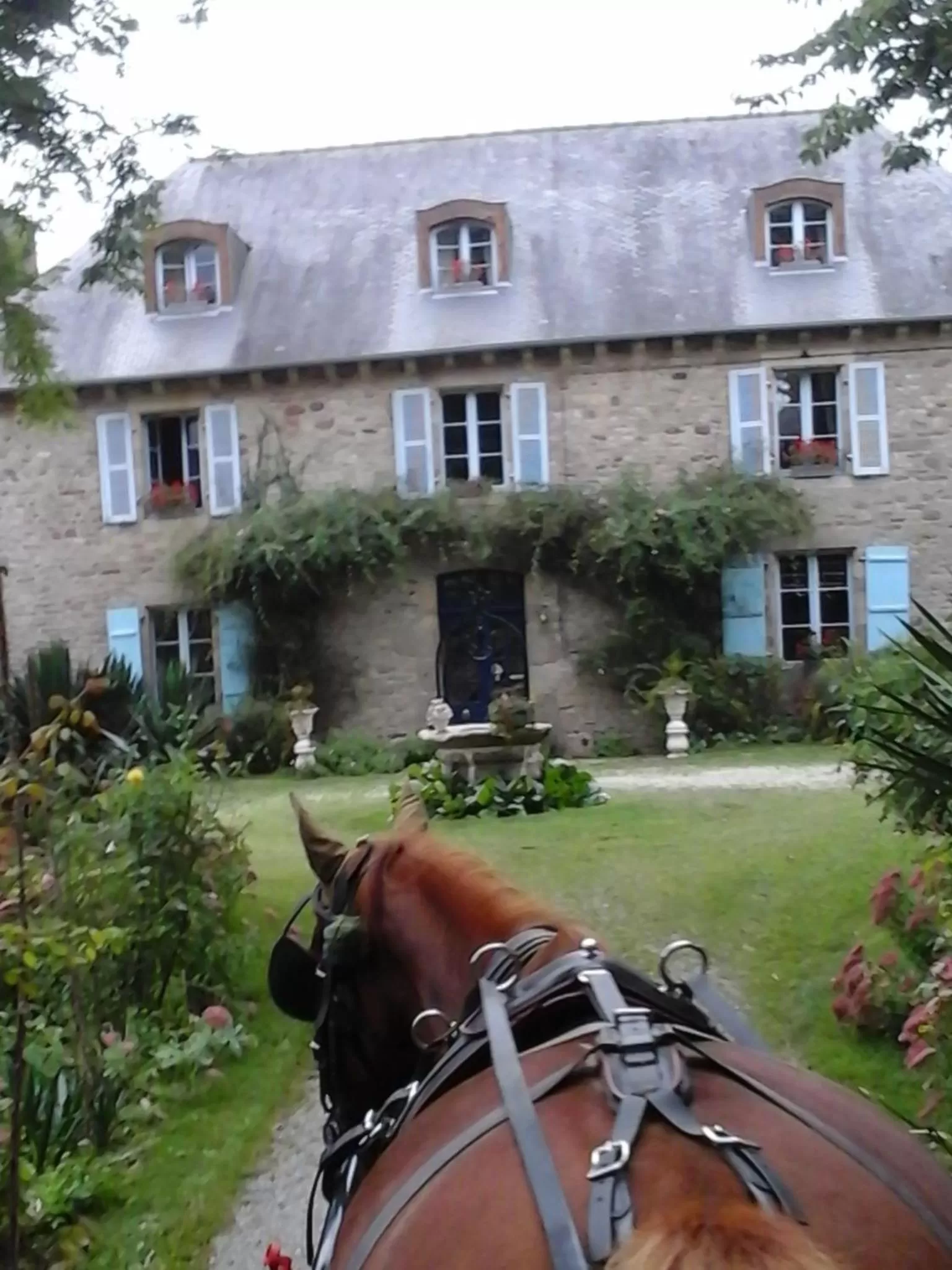 Inner courtyard view in Manoir de la Peignie