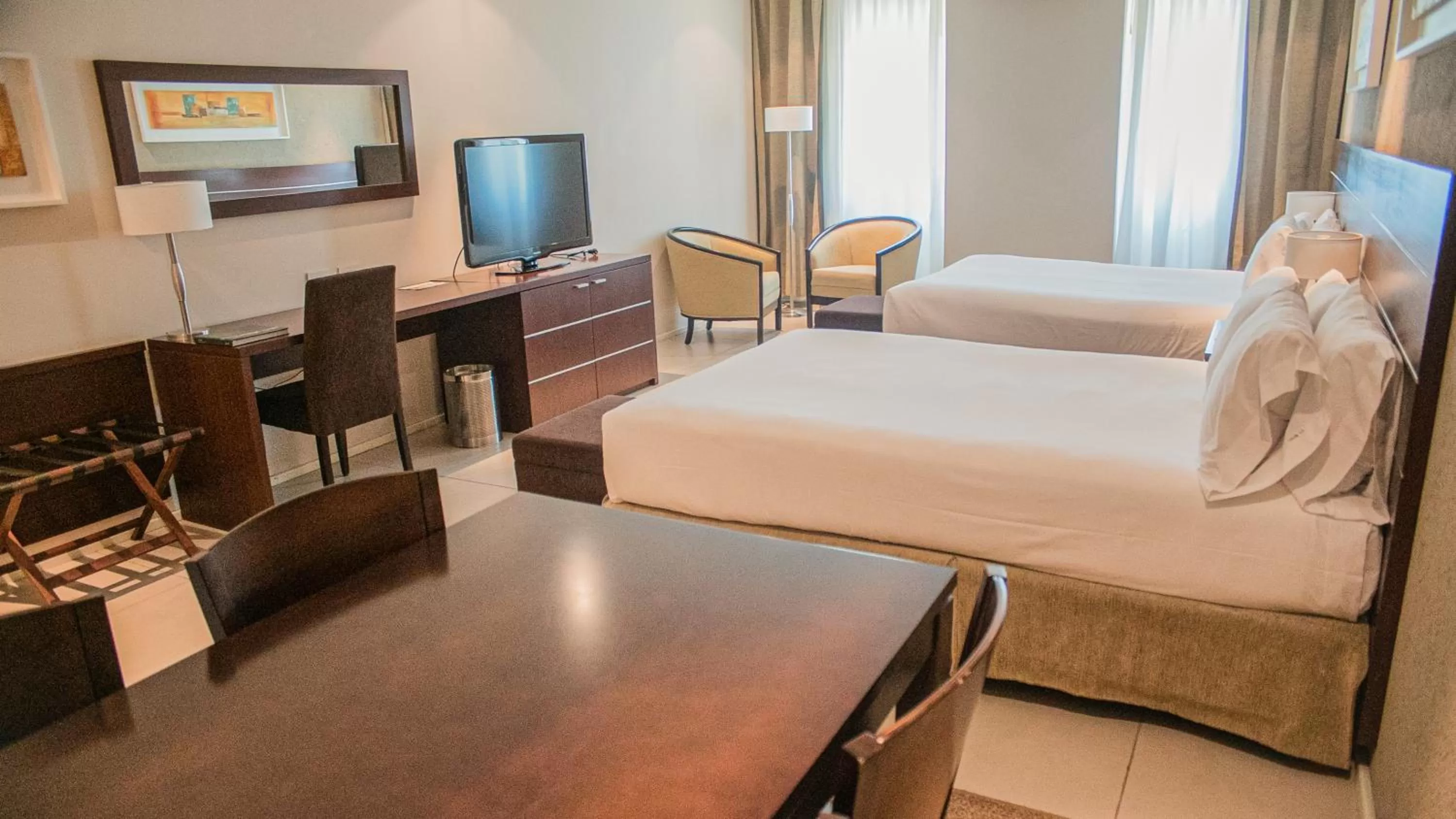 Photo of the whole room, Bed in Orfeo Suites Cordoba