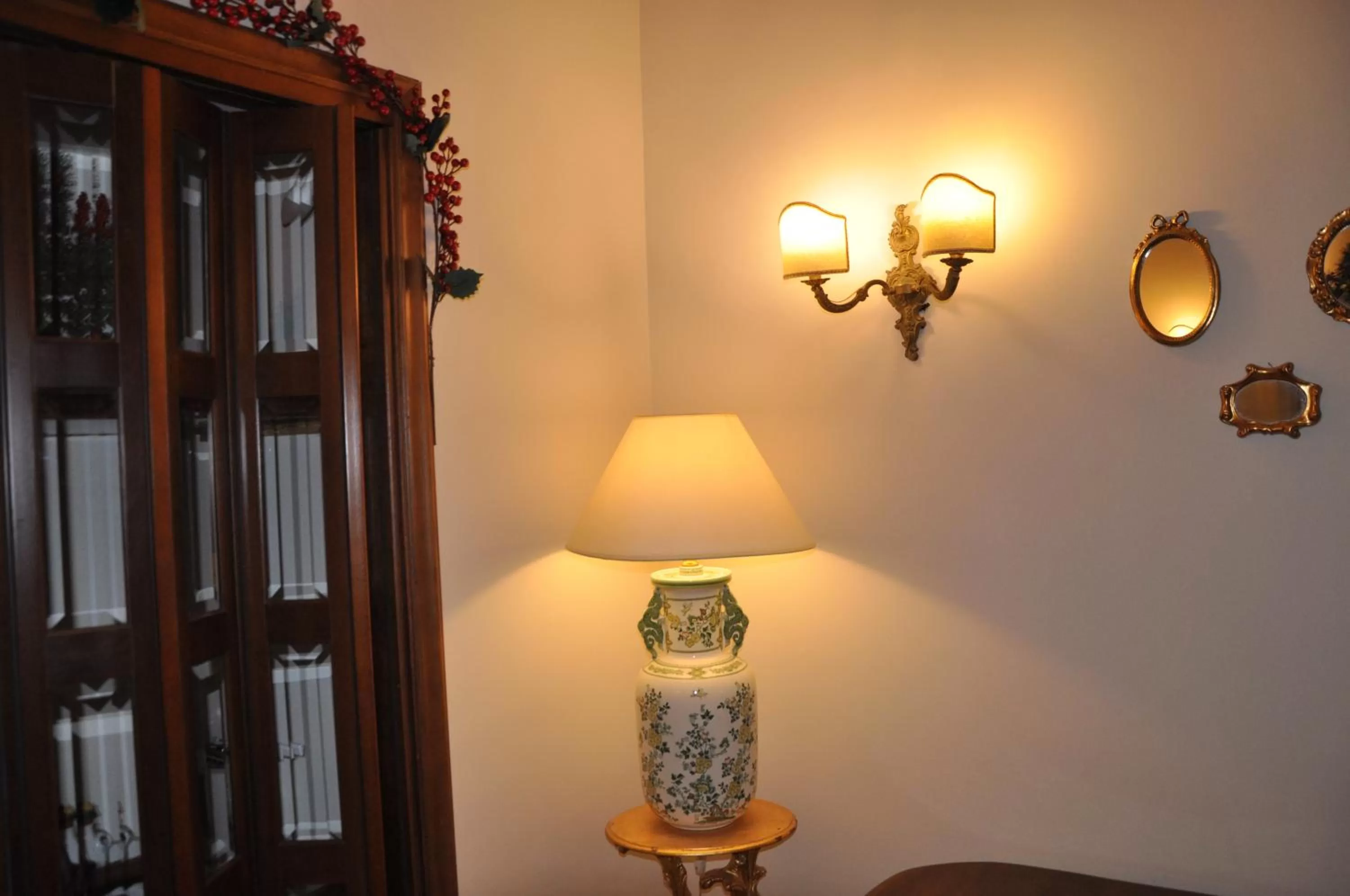 Decorative detail in Domus Borbonica