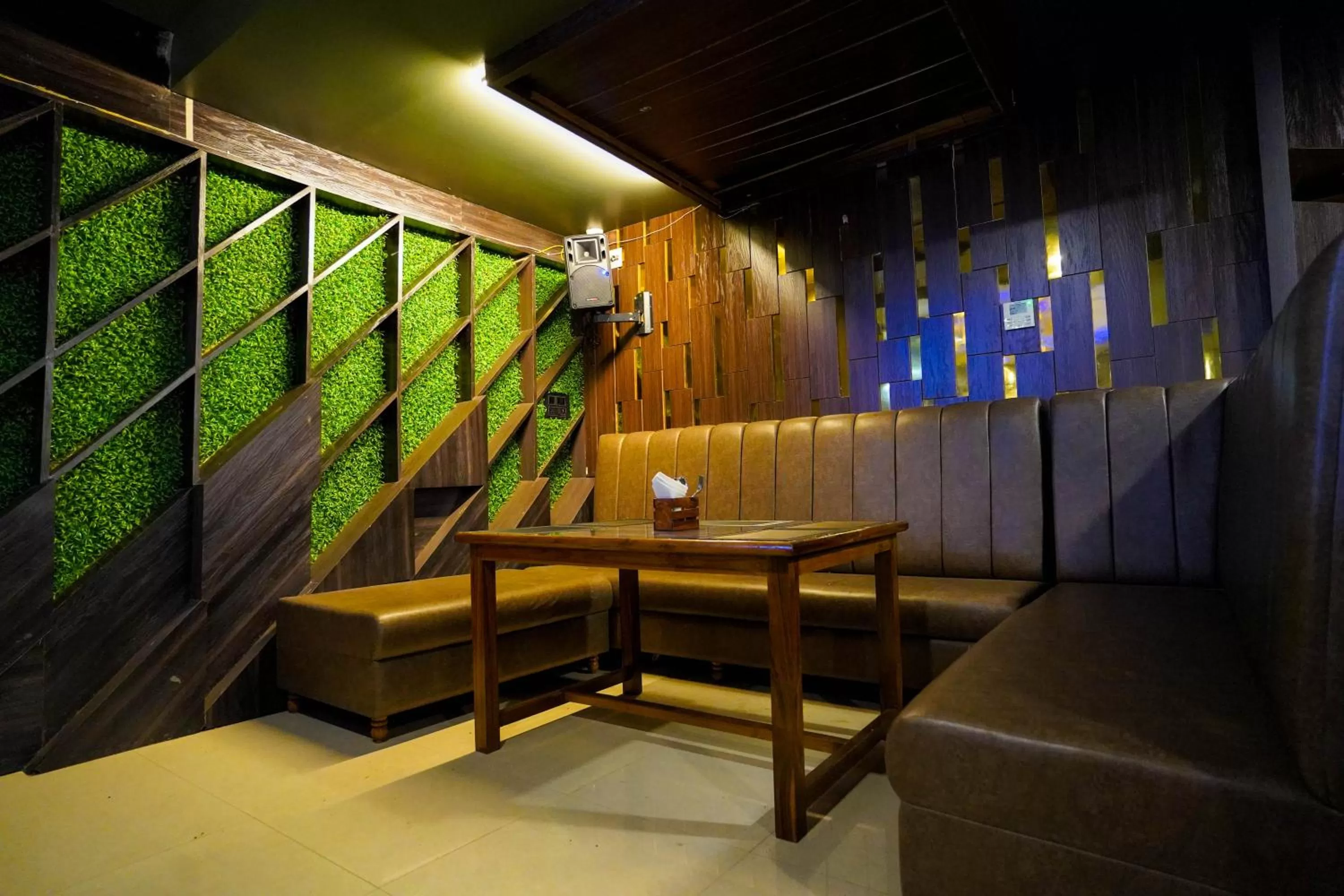 Lounge or bar, Seating Area in HOTEL SEVENTH SENSE