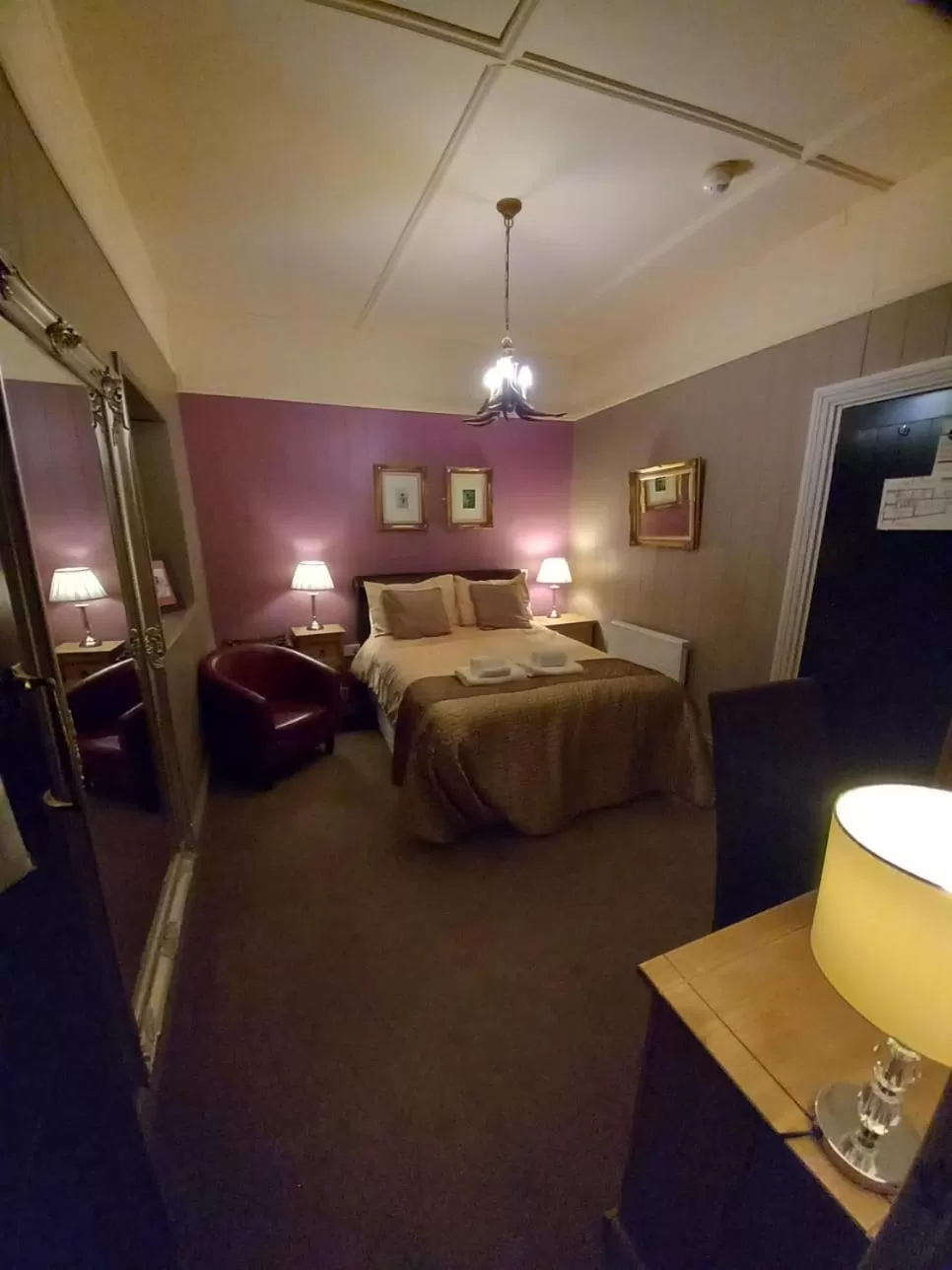 Bedroom, Bed in No1 Hotel