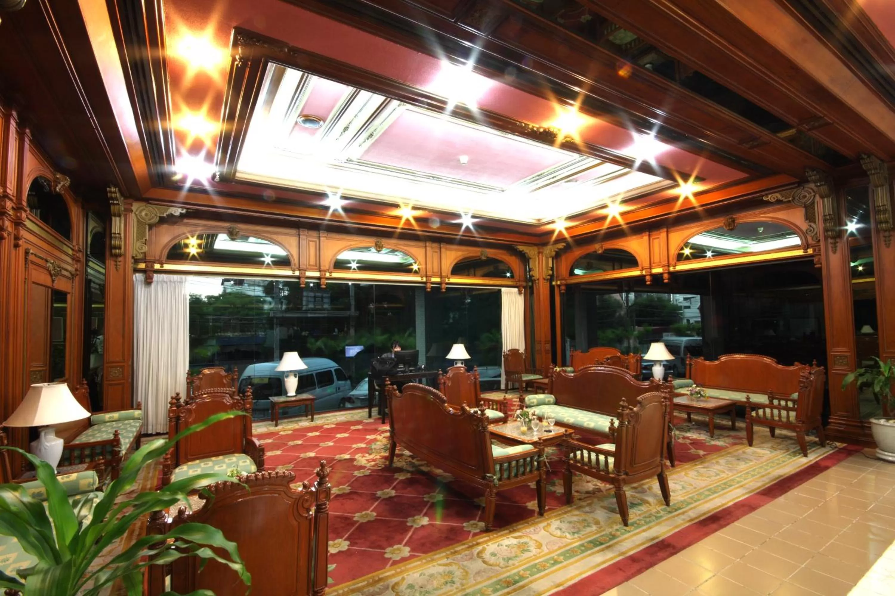 Restaurant/Places to Eat in MIDO Hotel