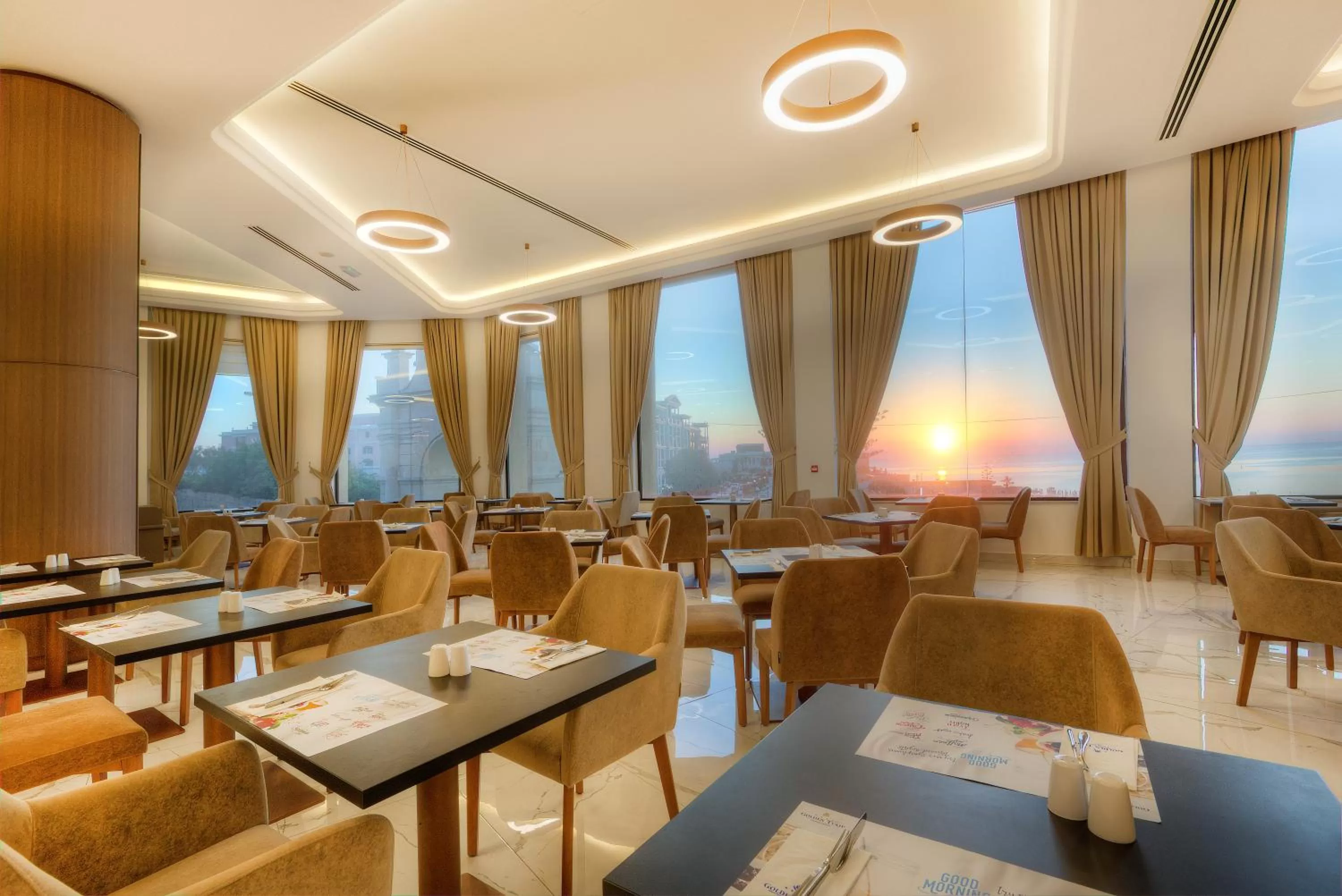 Restaurant/places to eat in Vivaldi Hotel