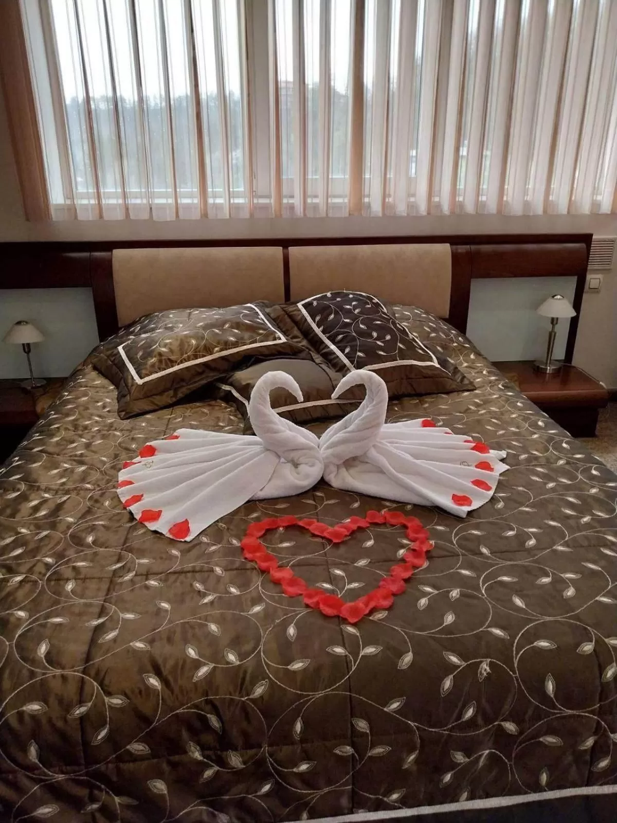 Bed in Troyan Plaza Hotel