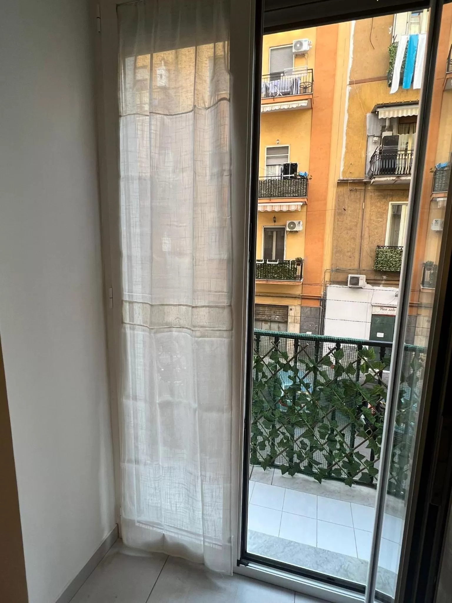 Property building in Napoleò