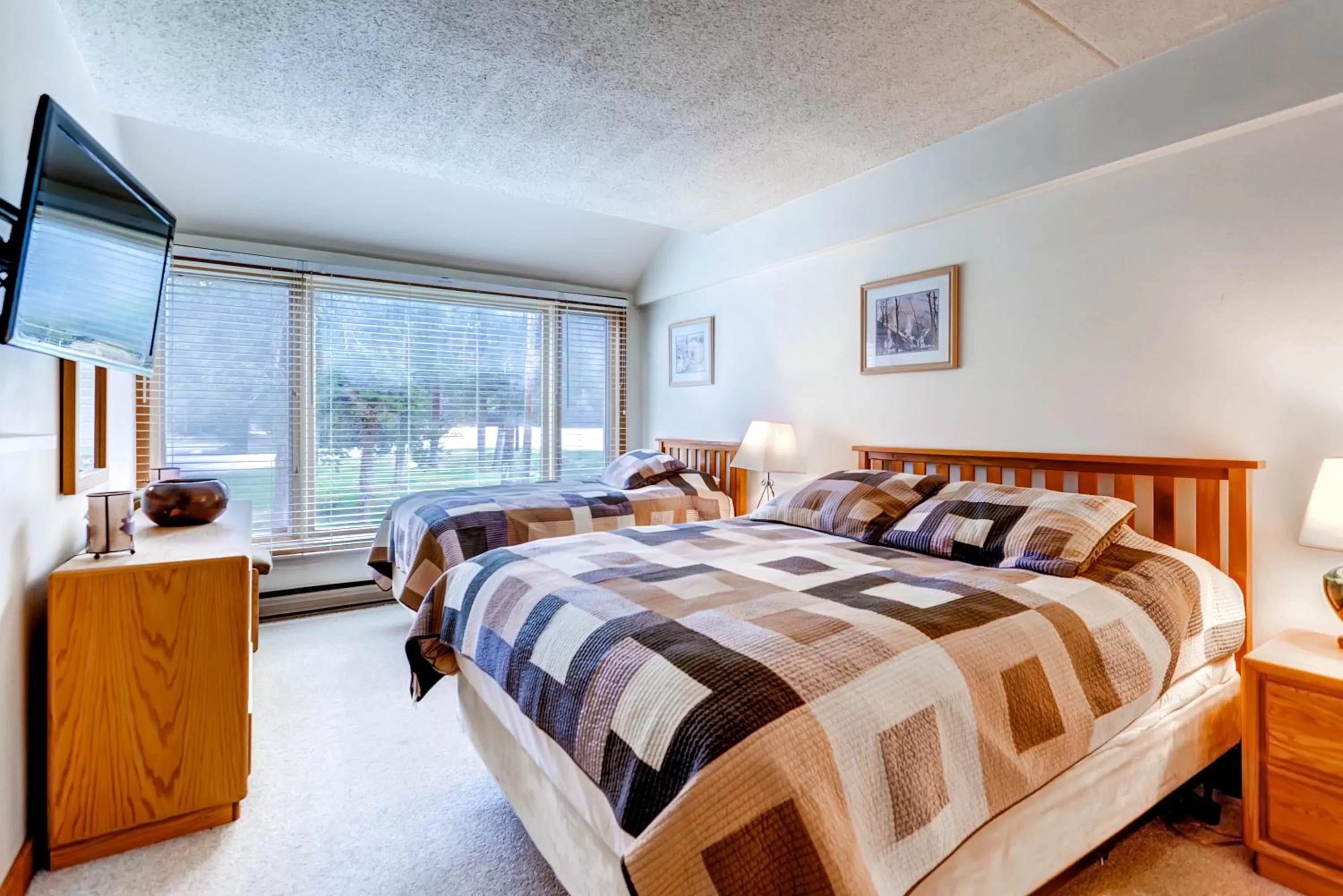 Bed in Lakeside Village by Vail Resorts