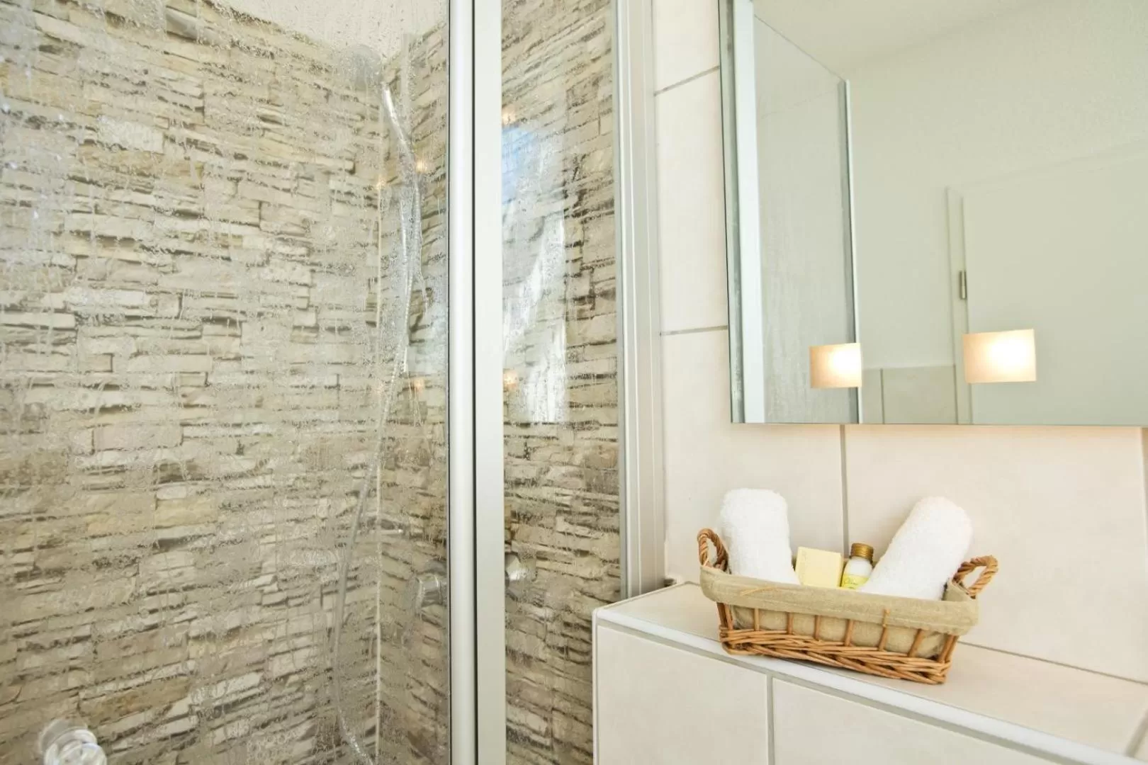 Bathroom in Hotel Das kleine Glück - Adults Only