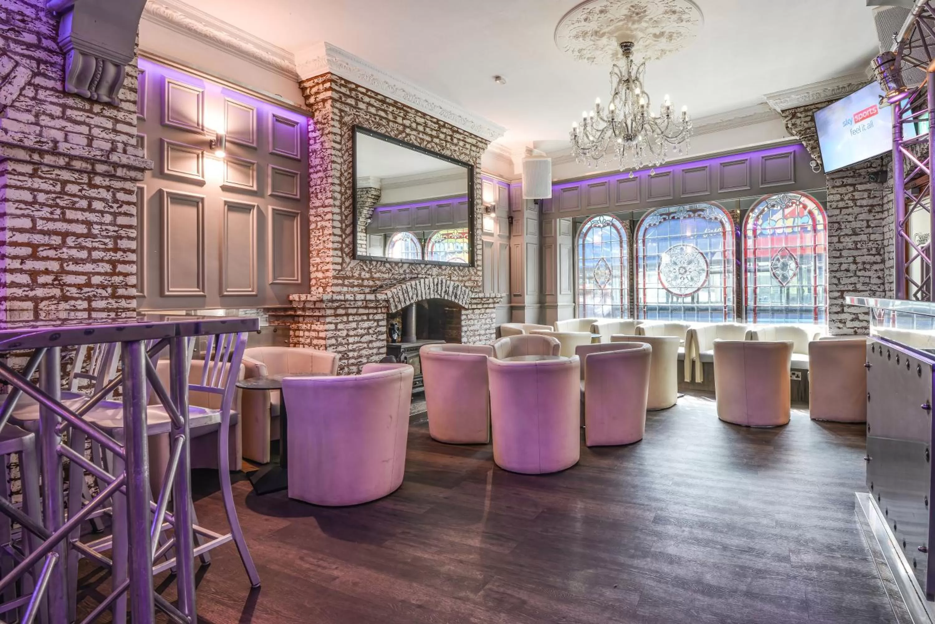 Lounge or bar in The George Hotel