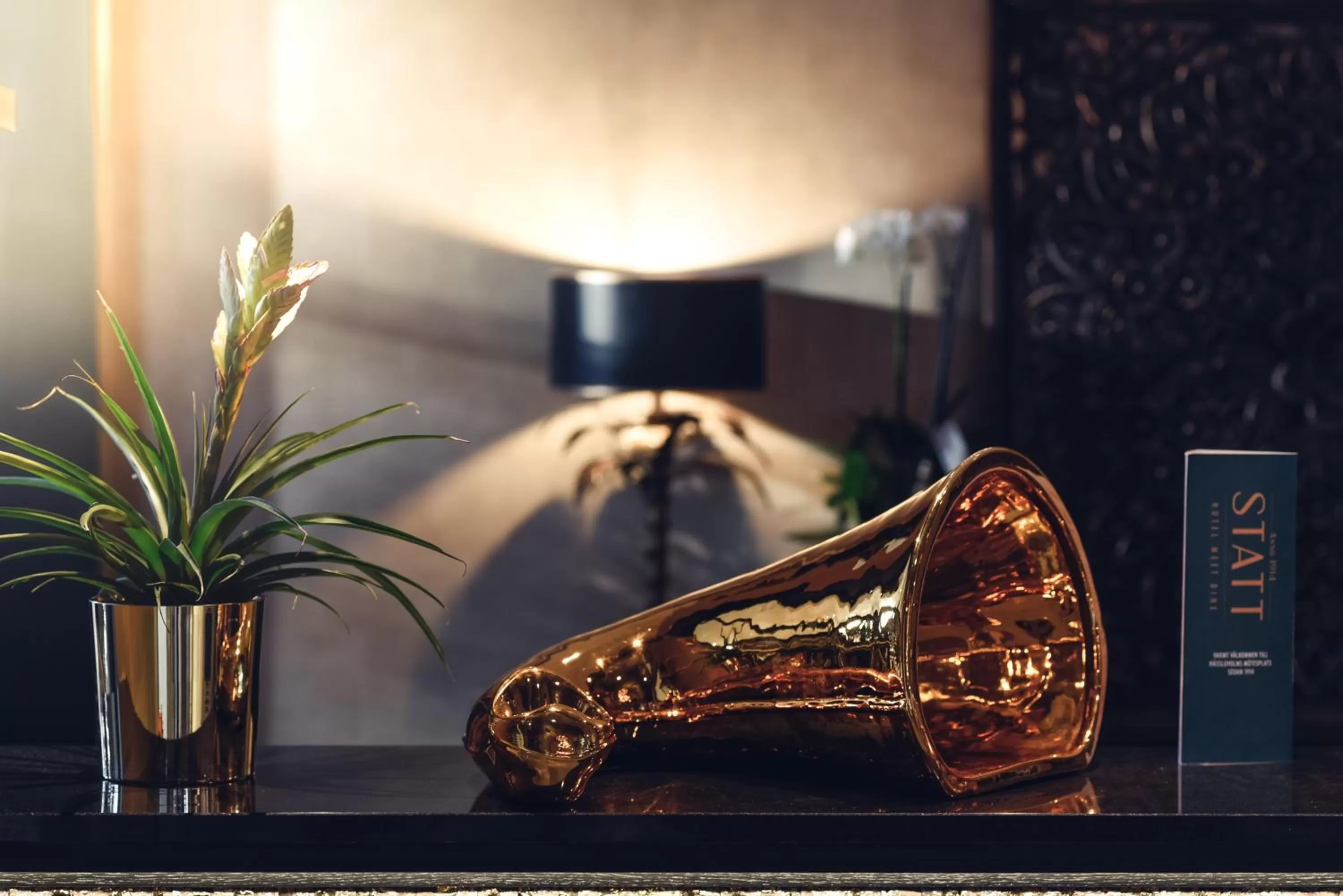 Decorative detail in Statt Hassleholm BW Signature Collection