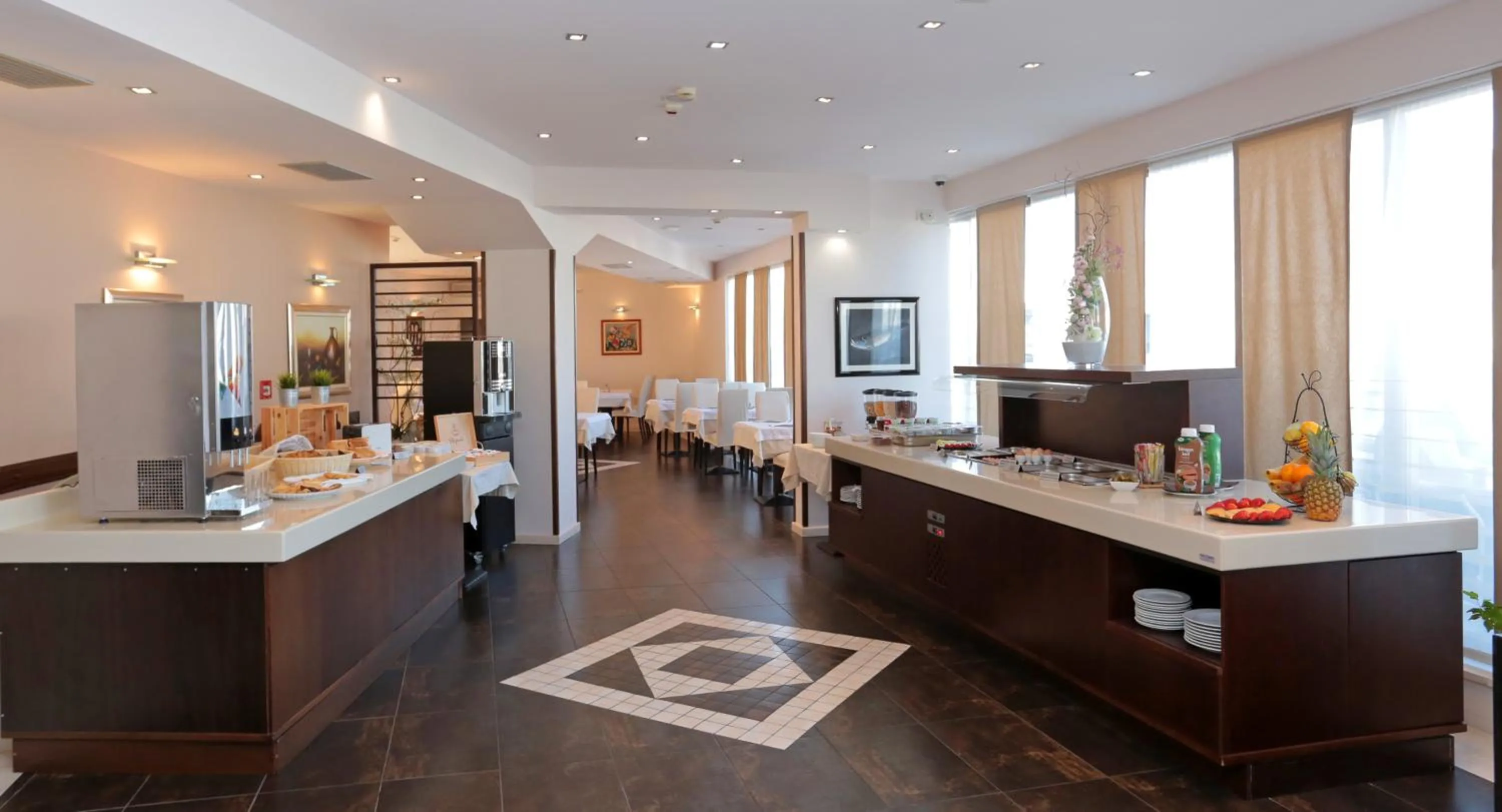 Restaurant/places to eat in Hotel As