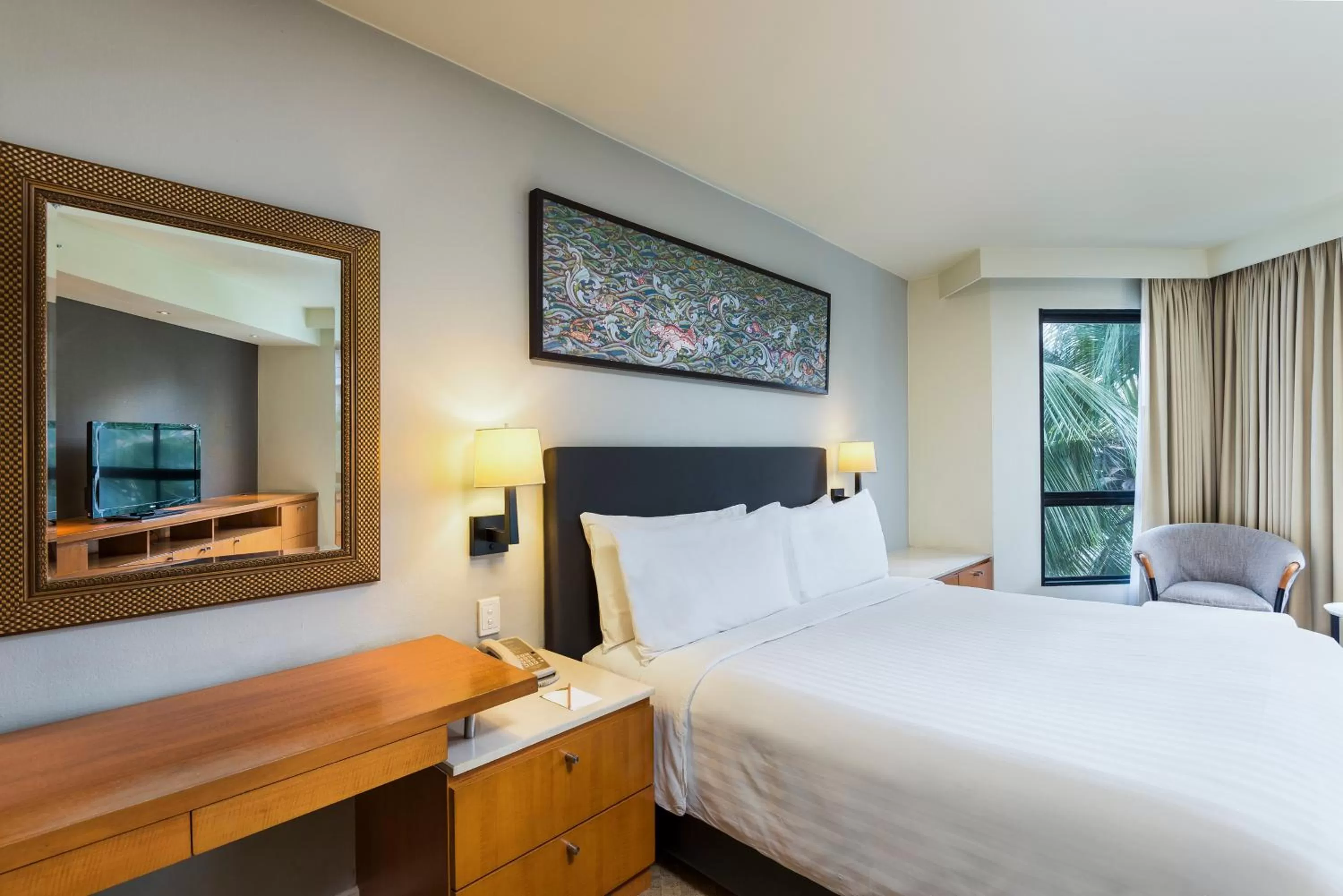 Bedroom, Bed in Chatrium Sathon Bangkok