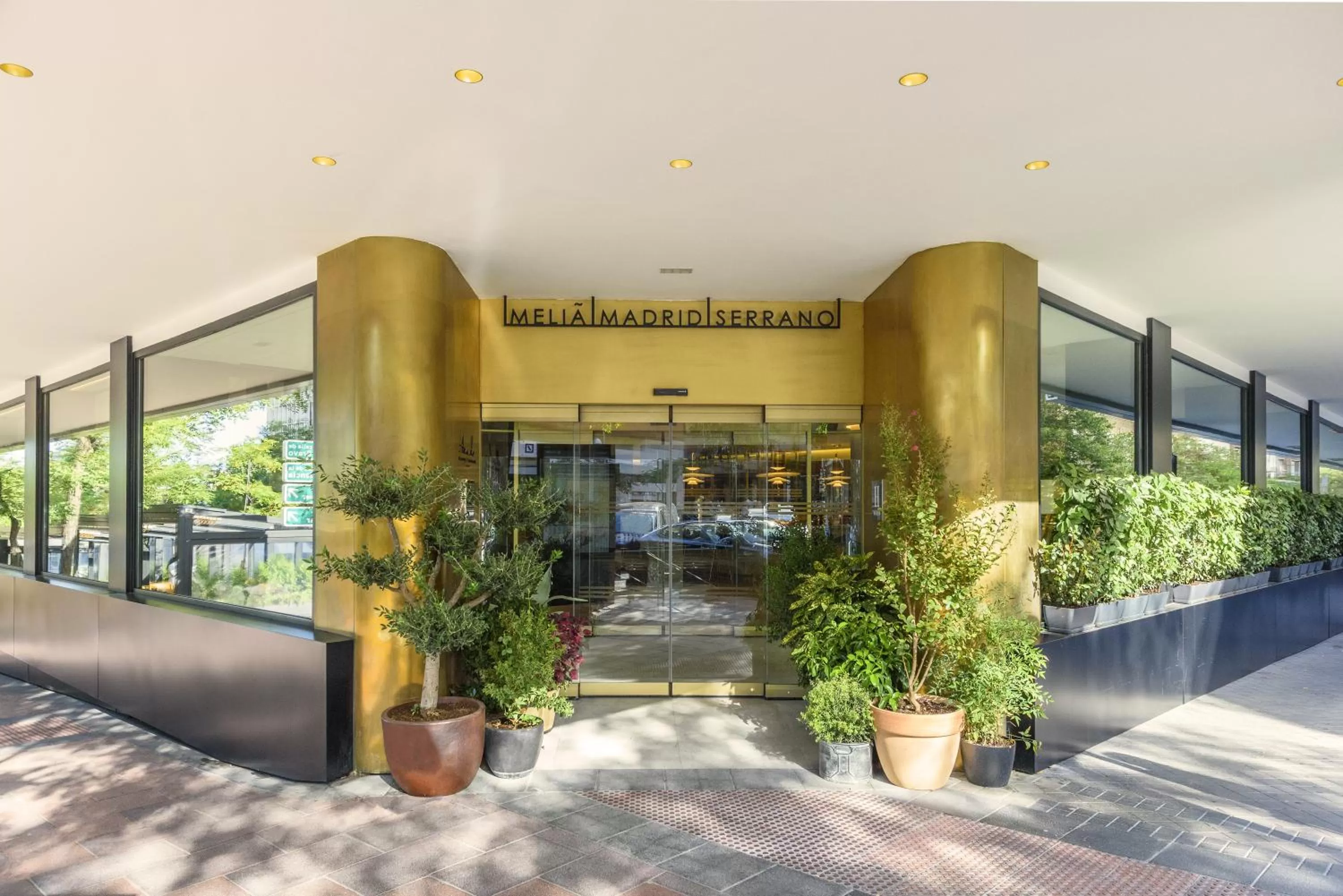 Facade/entrance in Melia Madrid Serrano
