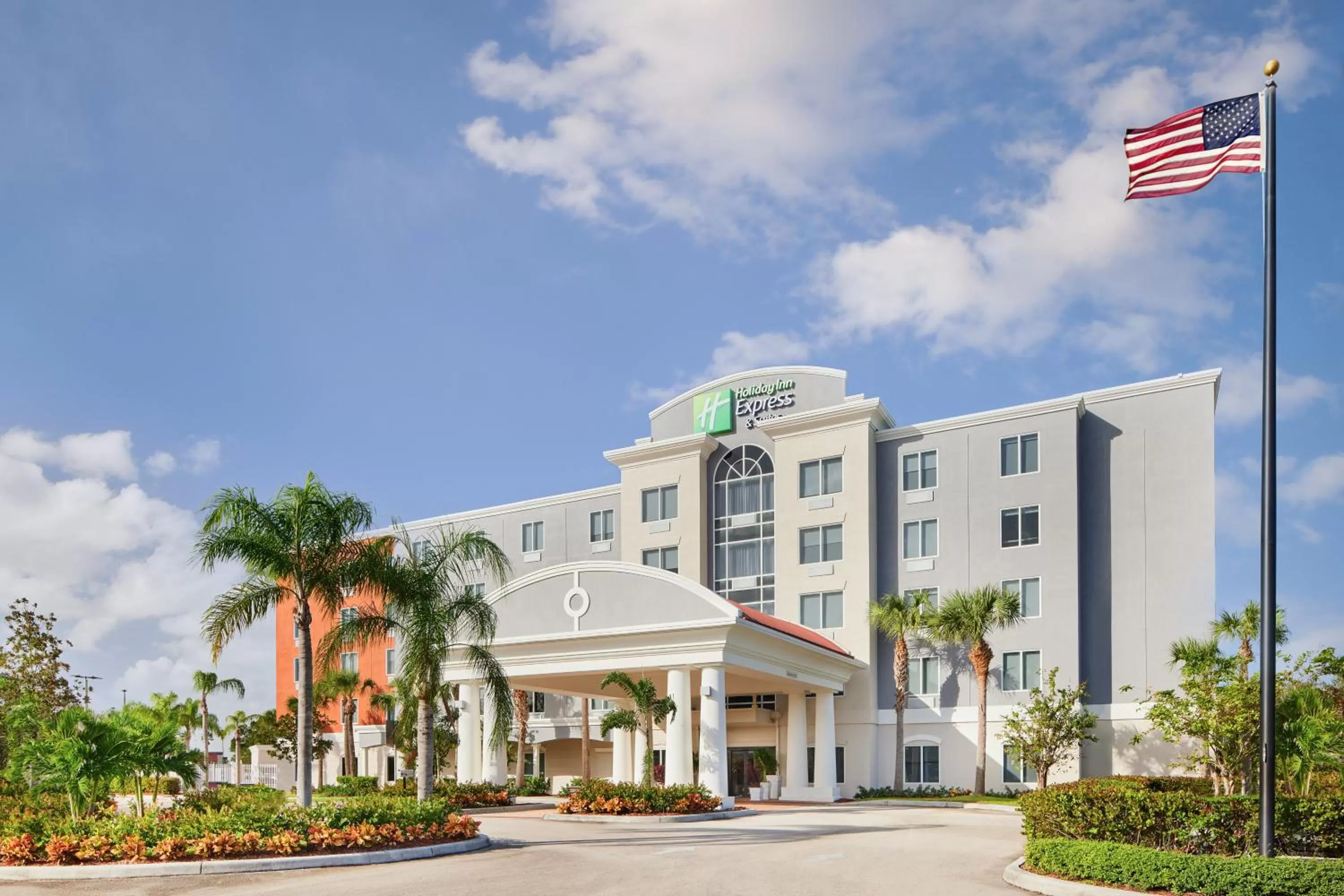 Facade/entrance in Holiday Inn Express Hotel & Suites Port St. Lucie West by IHG