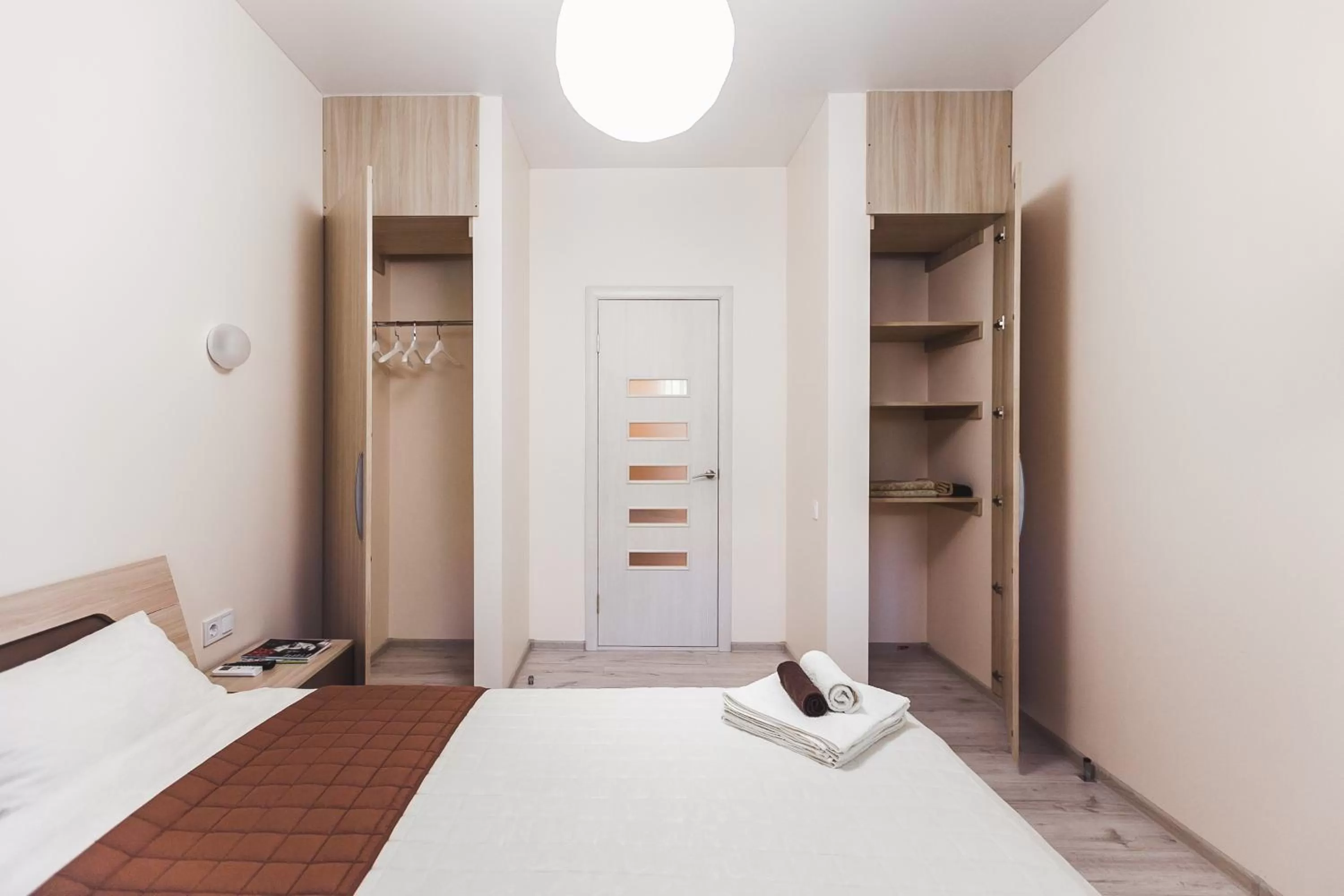 Bed in Apartments near Deribasovskaya