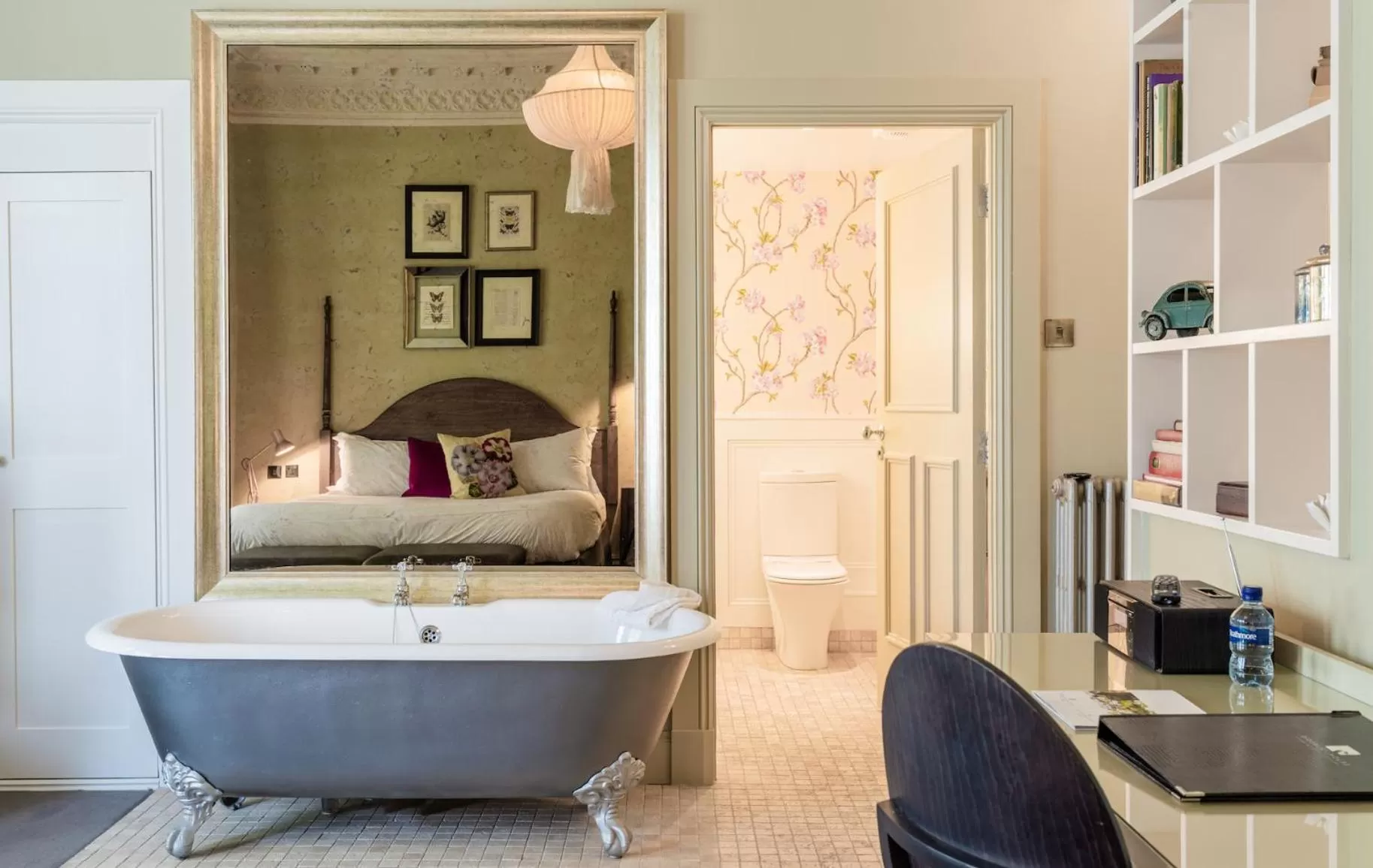 Bedroom, Bed in Didsbury House Hotel