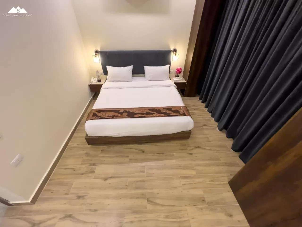 Bedroom, Bed in Sofia Pyramids Hotel