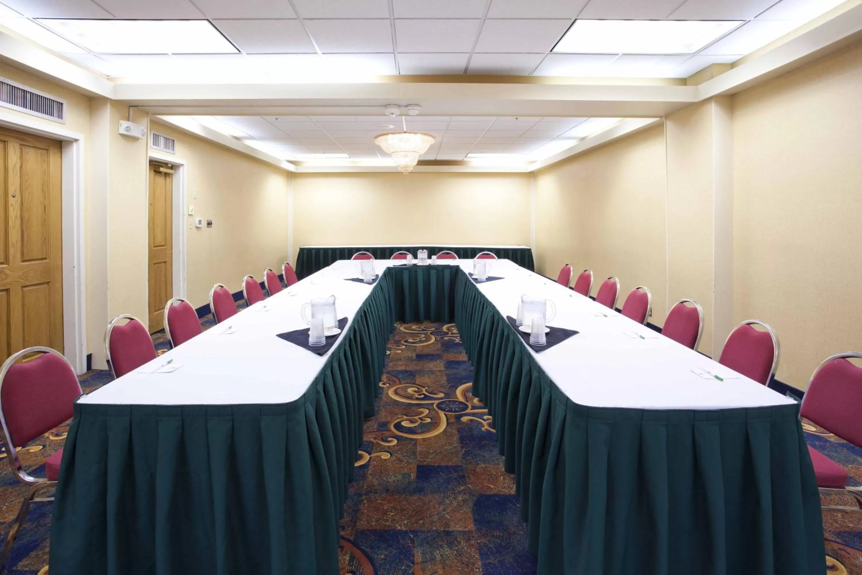 Meeting/conference room in Holiday Inn Great Falls-Convention Center by IHG