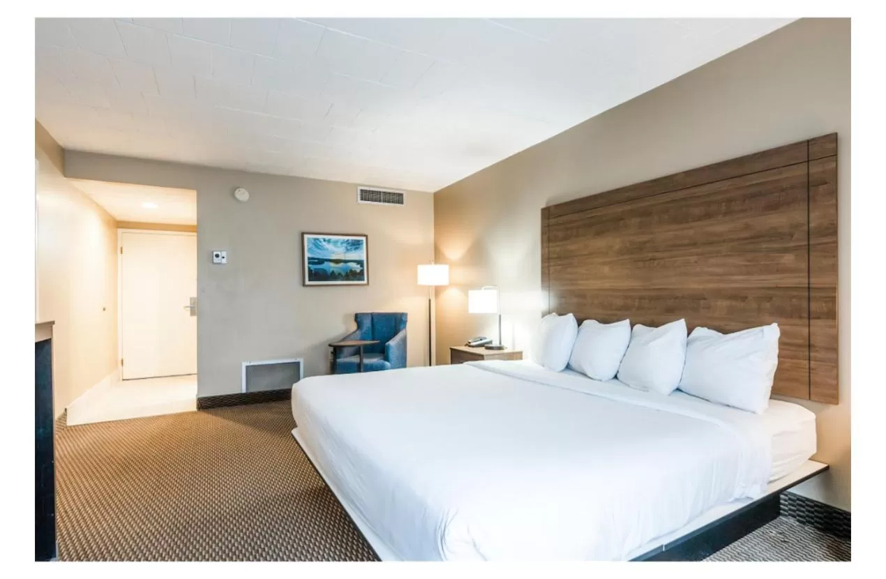 Bed in Altoona Grand Hotel