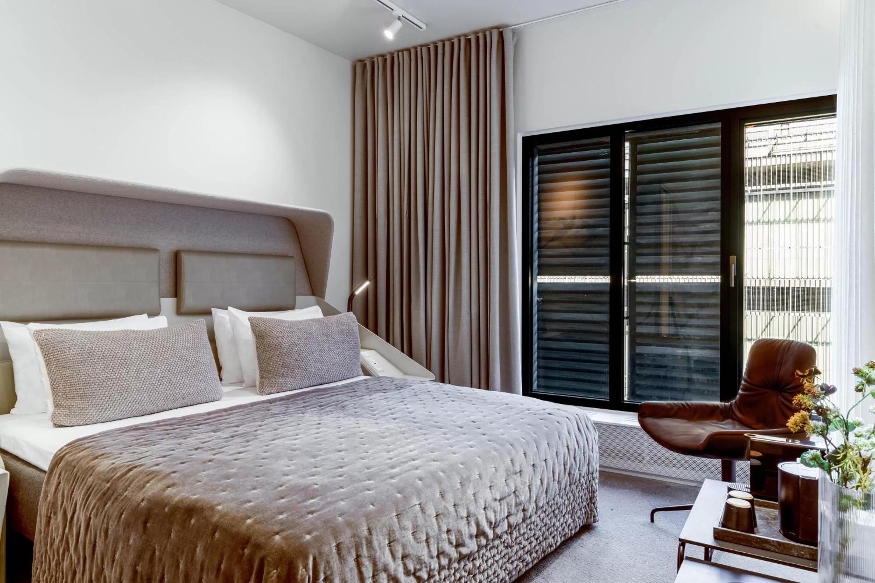 Deluxe King Room in the Socialist, a Tribute Portfolio Hotel