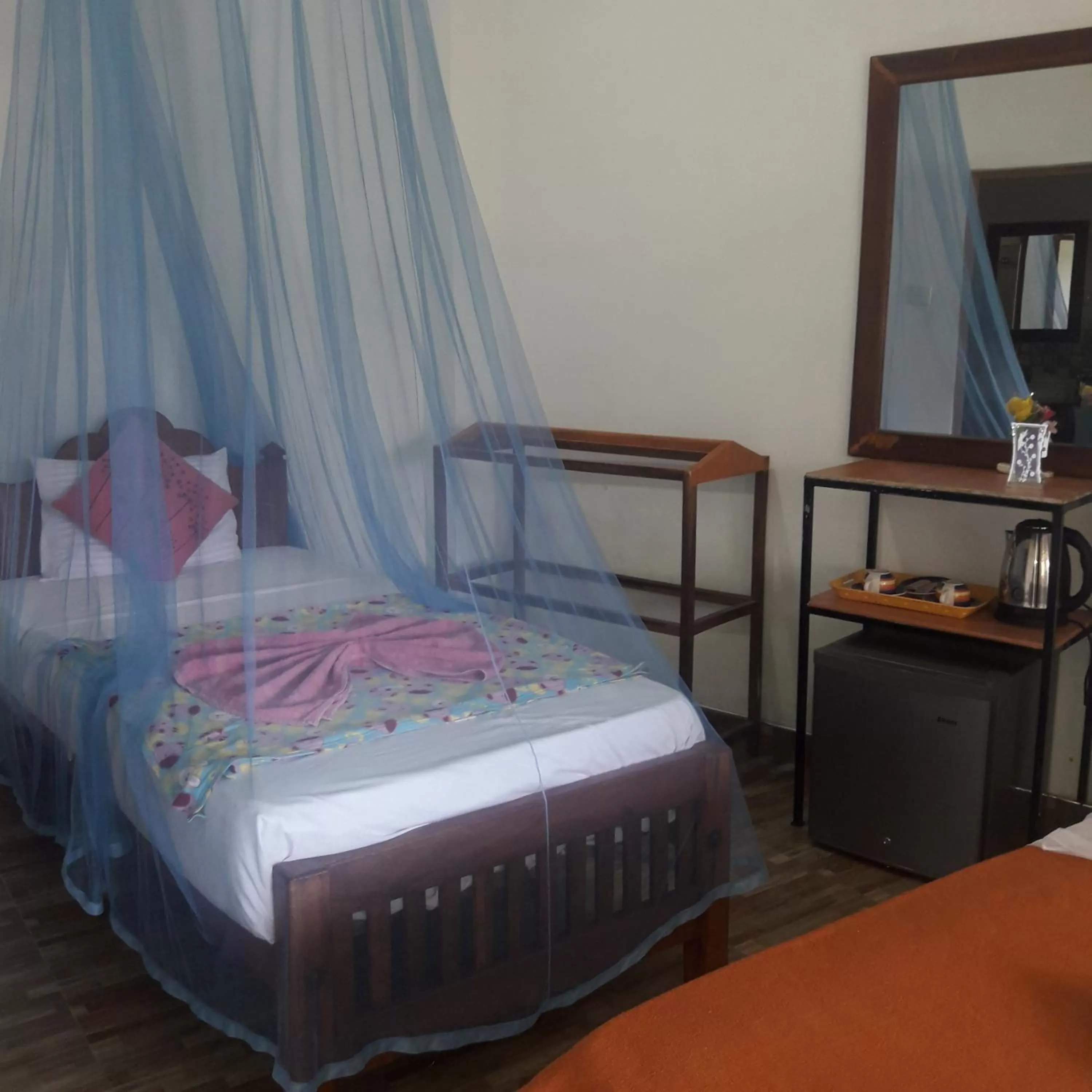 Bed in Saddle Cottage