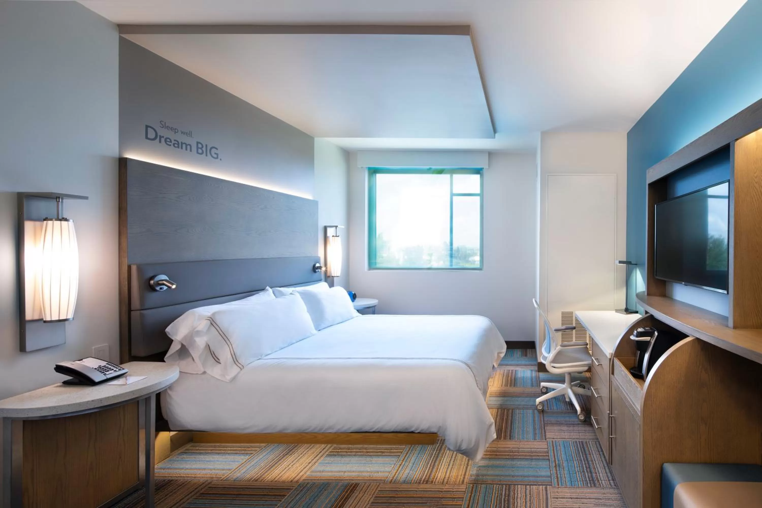 Photo of the whole room, Bed in EVEN Hotel Miami - Airport by IHG