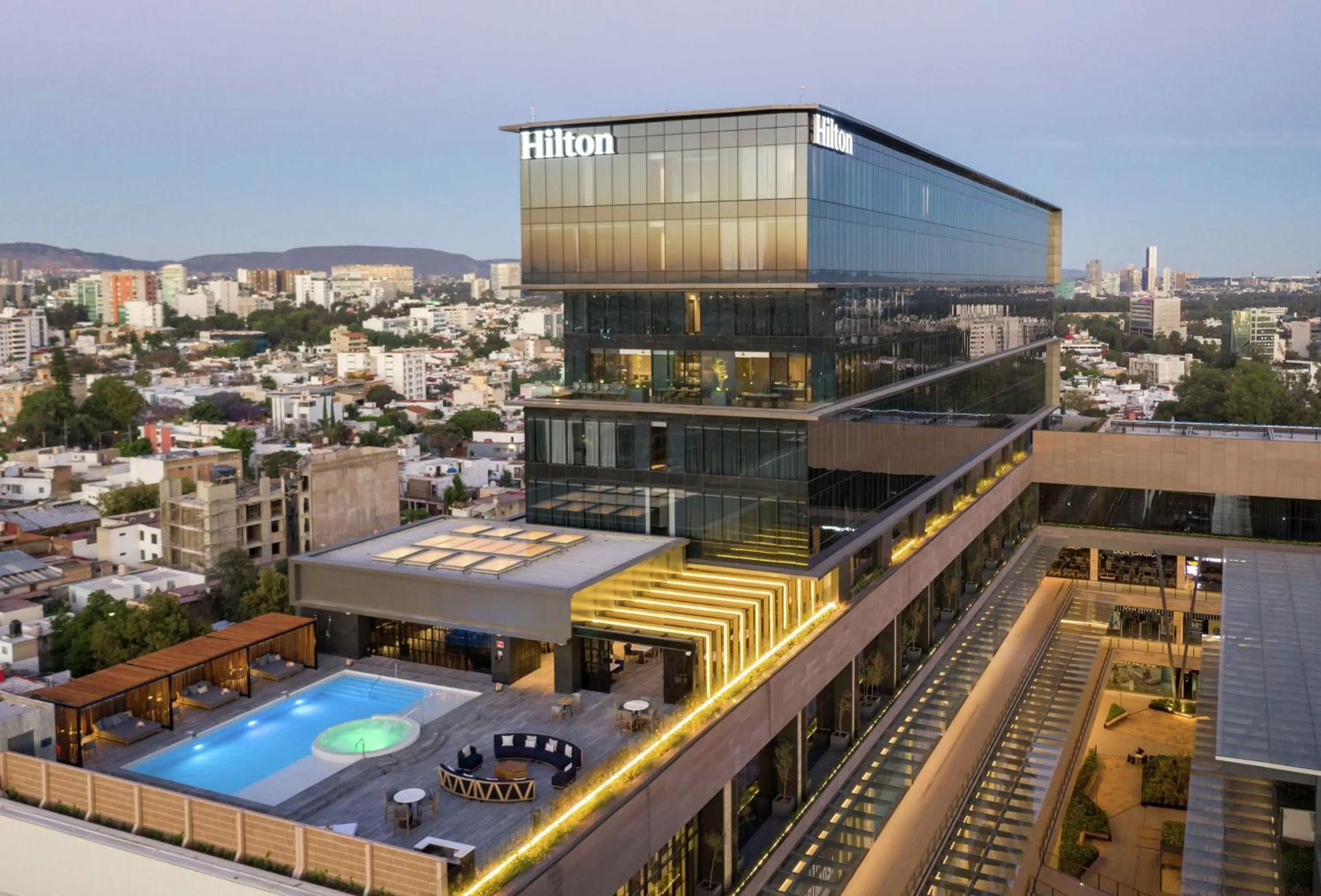 Property building in Hilton Guadalajara Midtown