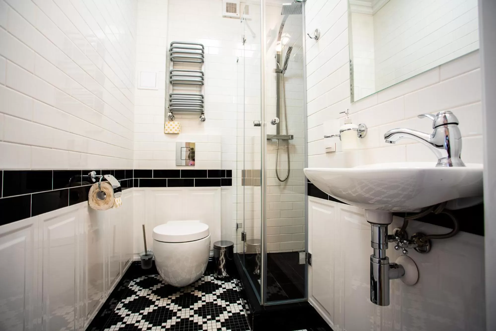 Bathroom in Willa Krakowska