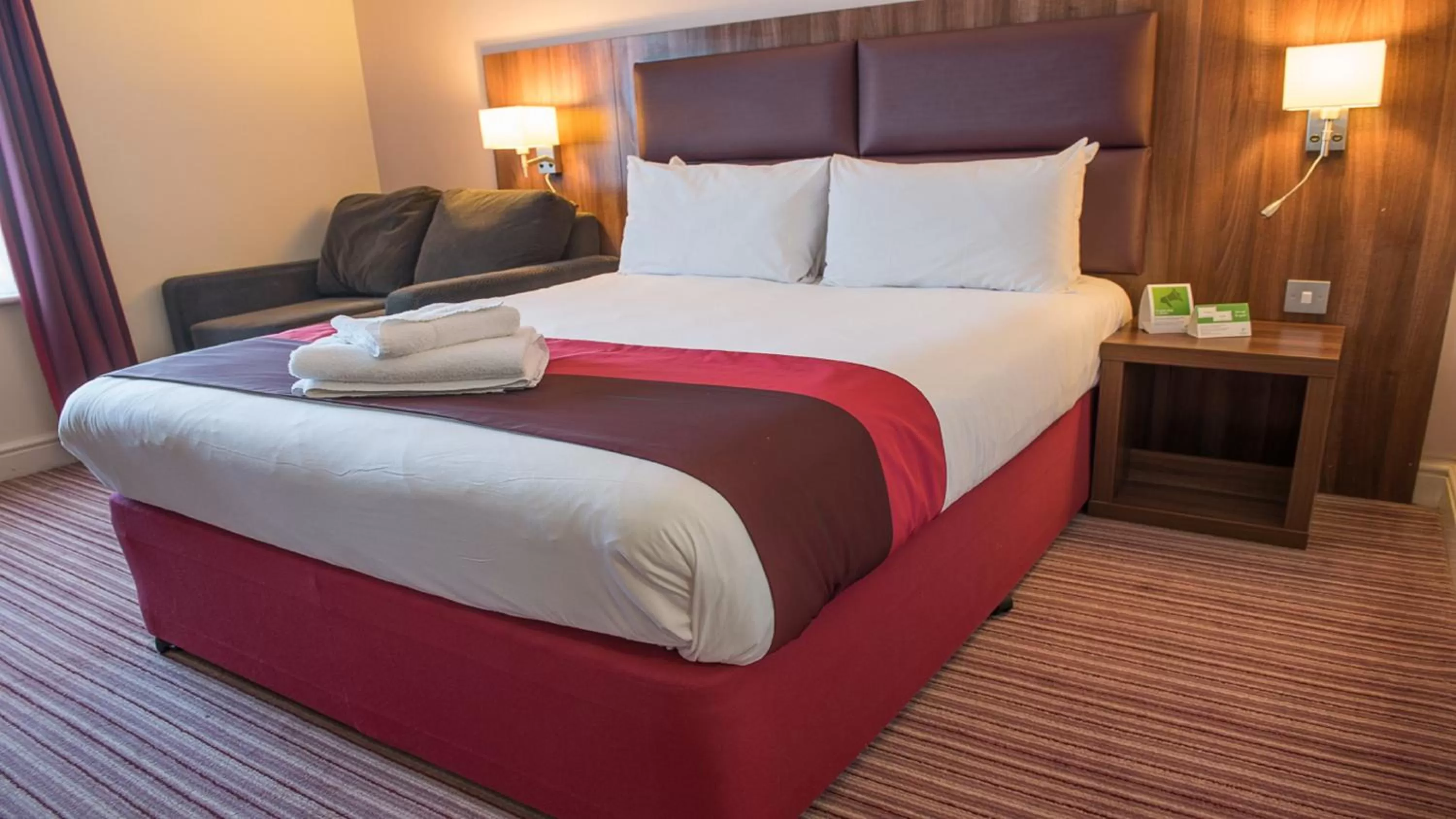Photo of the whole room, Bed in Holiday Inn Milton Keynes East M1 Junc 14 by IHG