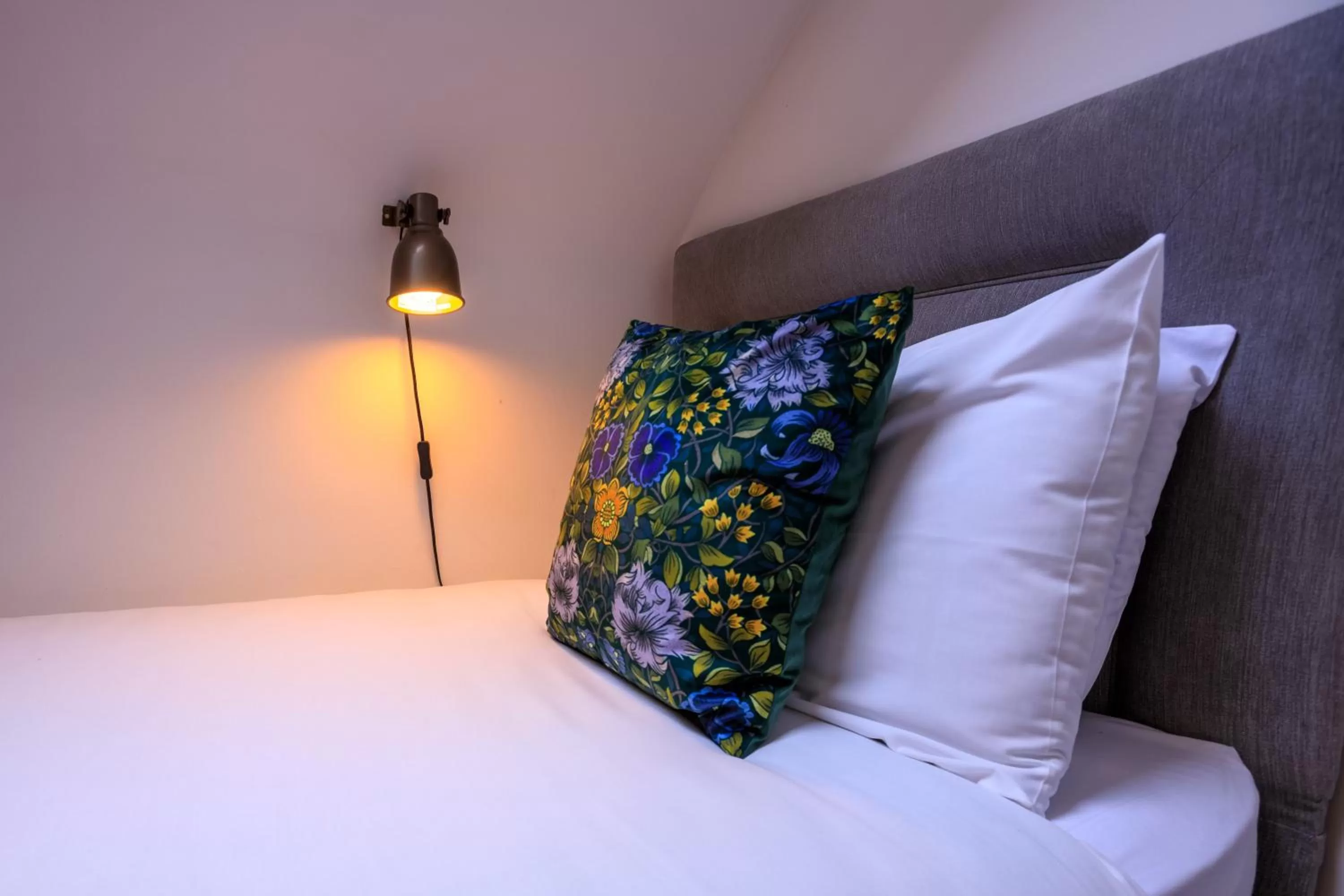 Bedroom, Bed in The Quayside B&B