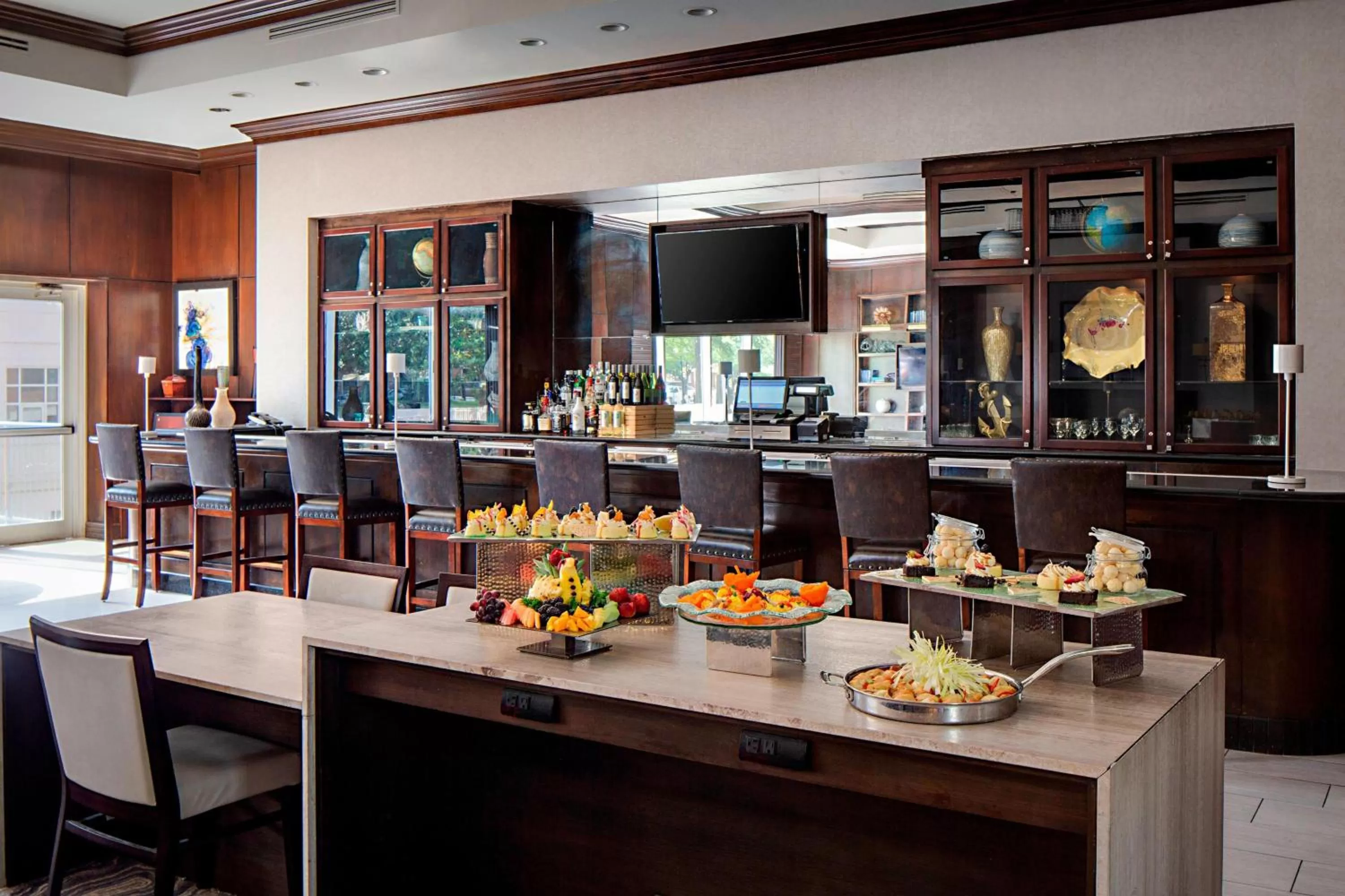 Lounge or bar in Little Rock Marriott