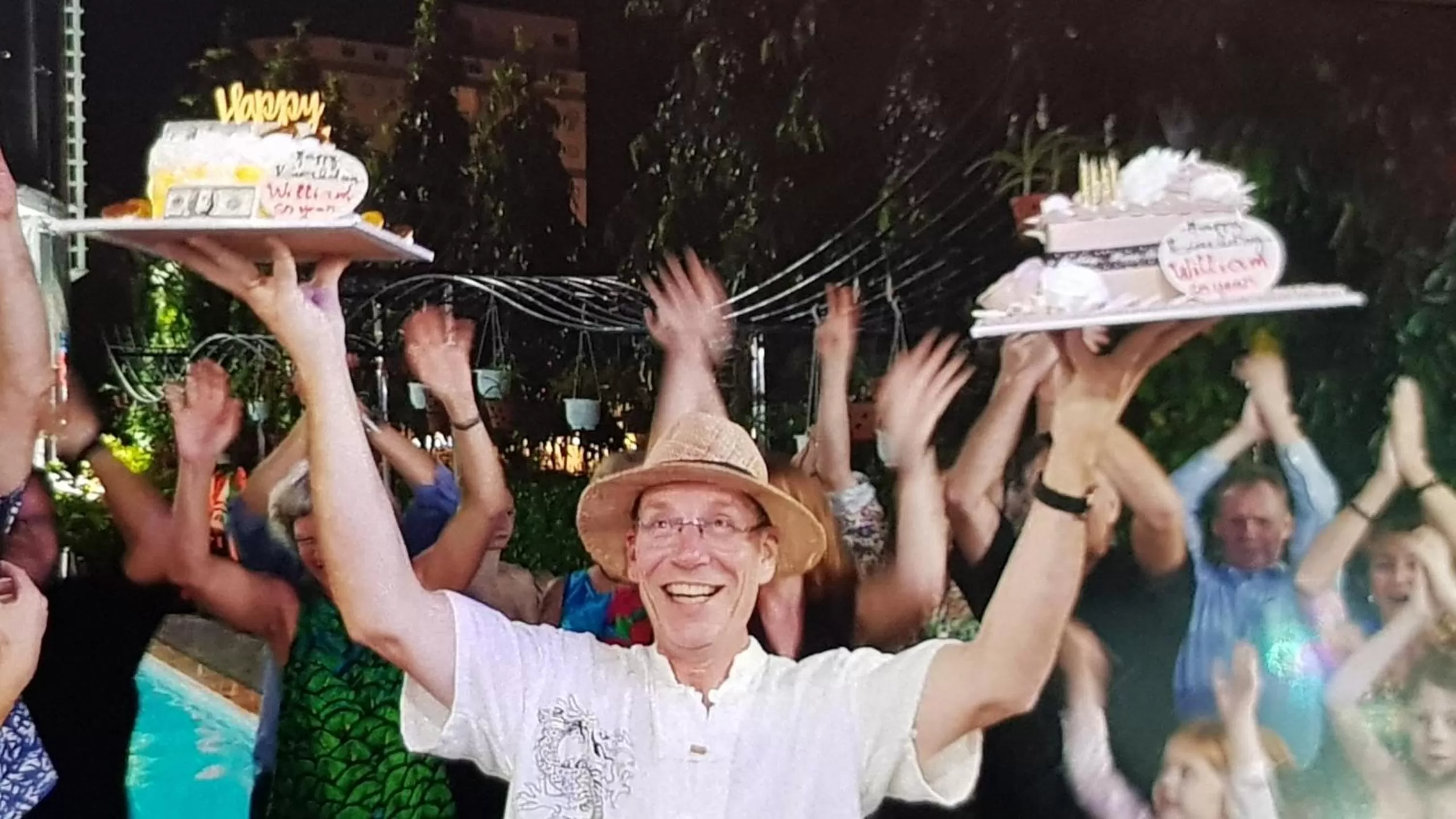 Food and drinks in River Hotel