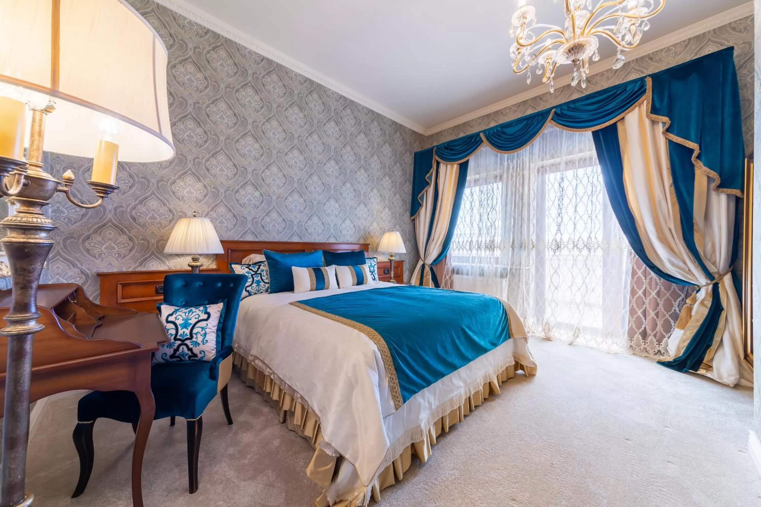 Photo of the whole room, Bed in Suter Palace Heritage Boutique Hotel