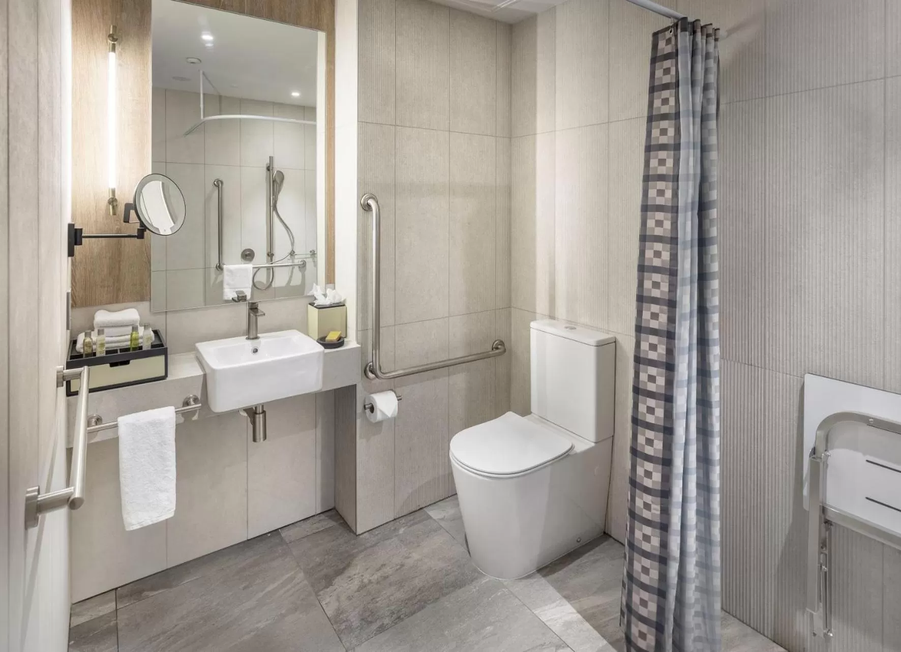 Bathroom in DoubleTree By Hilton Auckland Karaka