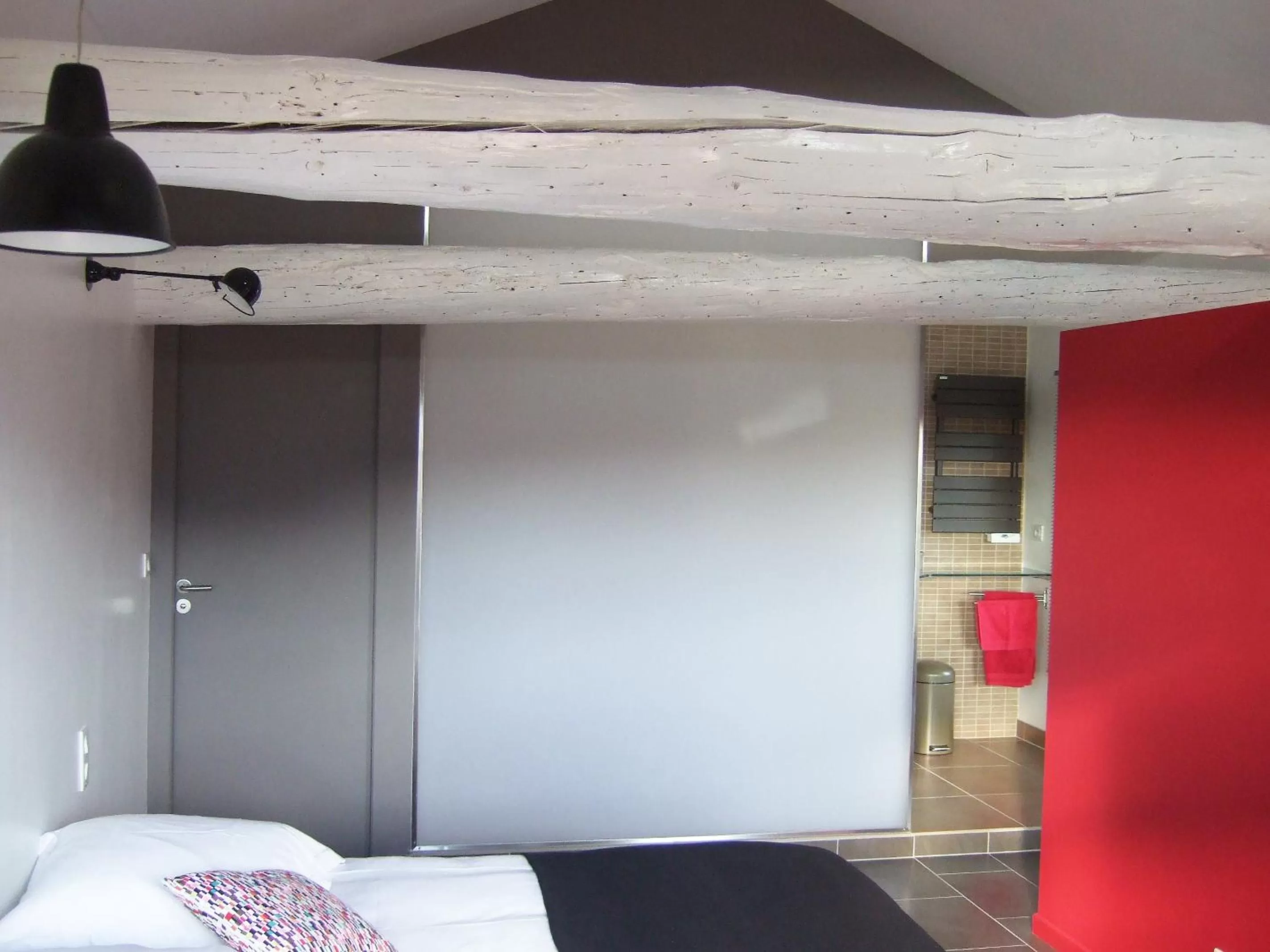 Bedroom, Bed in Le Jour et la Nuit, Maison d'hôtes