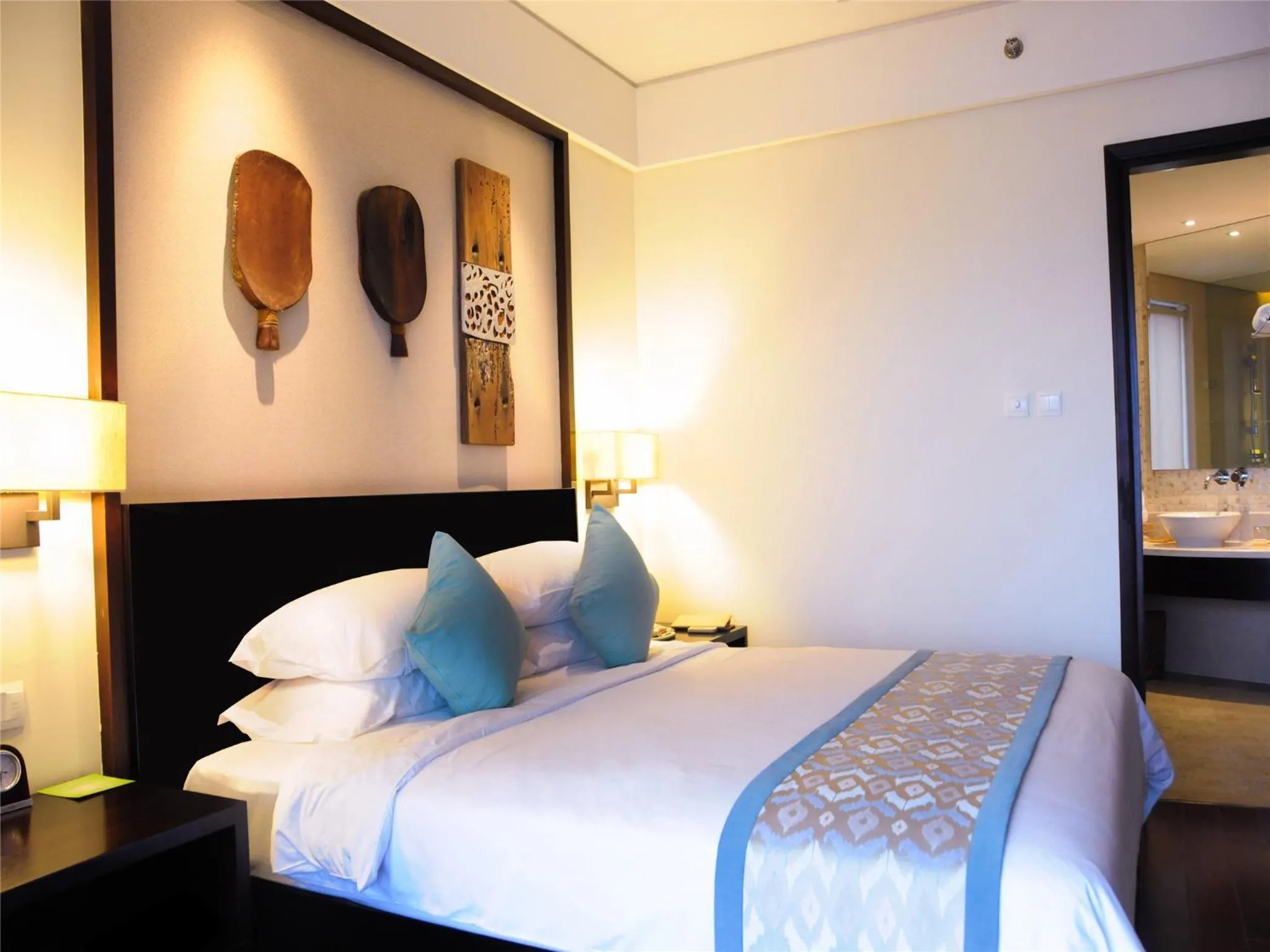 Decorative detail, Bed in Howard Johnson Resort Sanya Bay