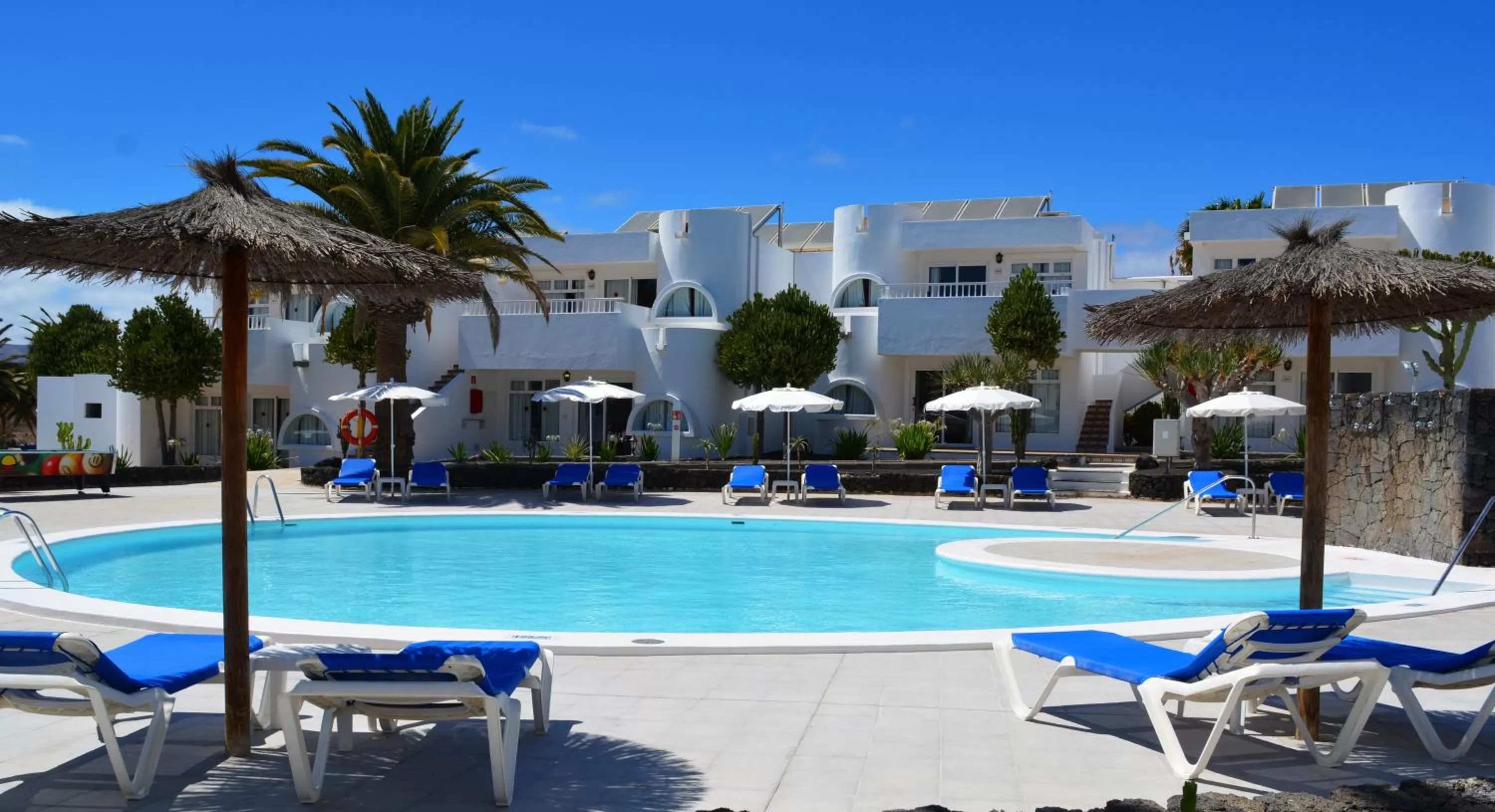 Swimming pool in Hotel Floresta