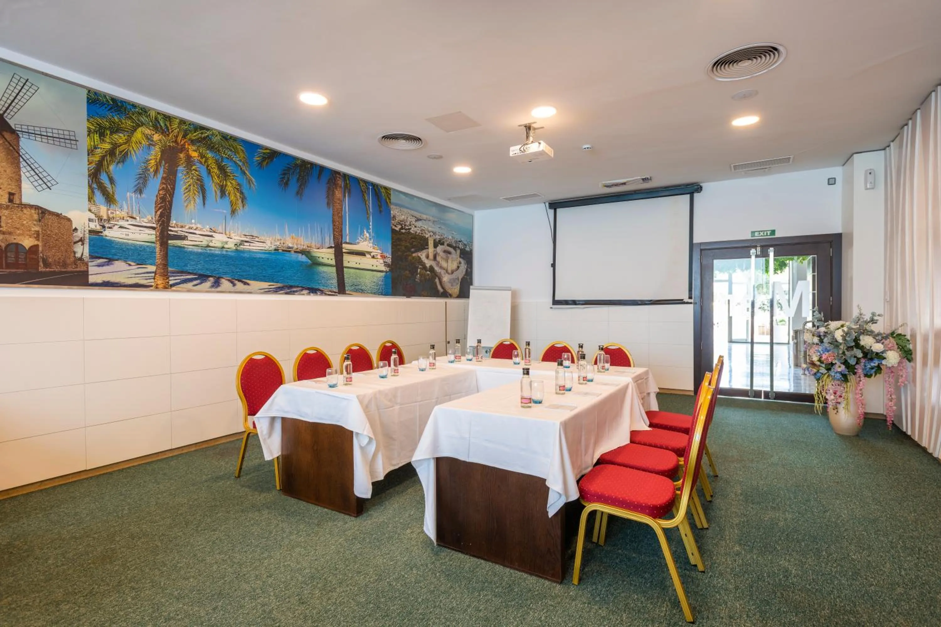 Business facilities in Hotel Condesa