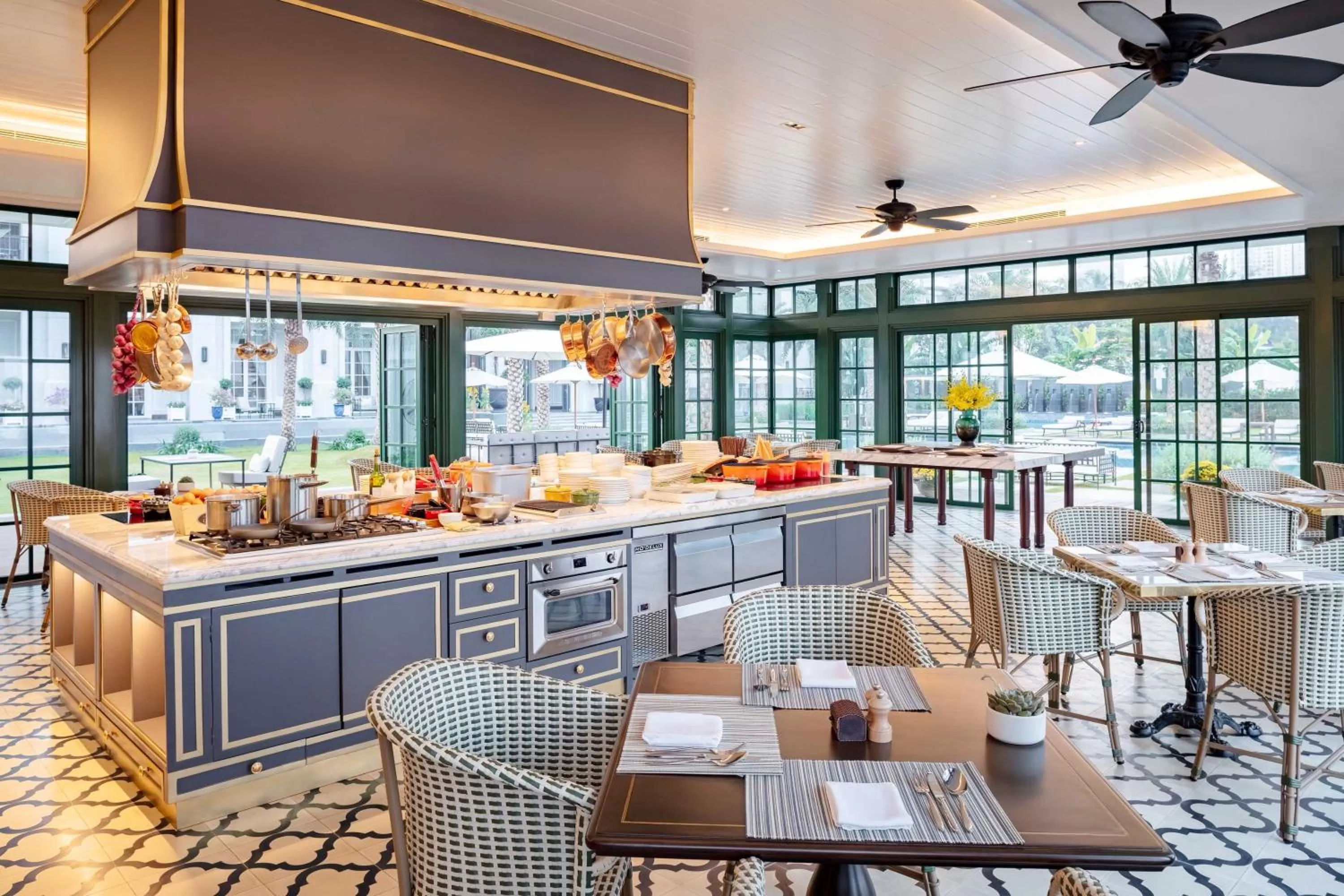 Restaurant/places to eat in Mia Saigon – Luxury Boutique Hotel