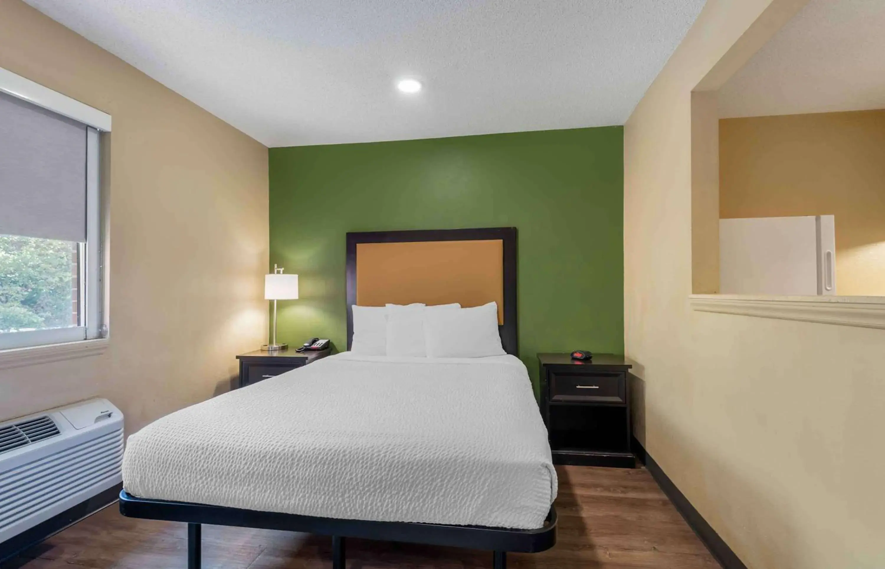 Studio with Two Queen Beds - Non-Smoking in Extended Stay America Select Suites - Charlotte - Tyvola Rd - Executive Park Studio with Two Queen Beds - Non-Smoking in Extended Stay America Select Suites - Charlotte - Tyvola Rd - Executive Park