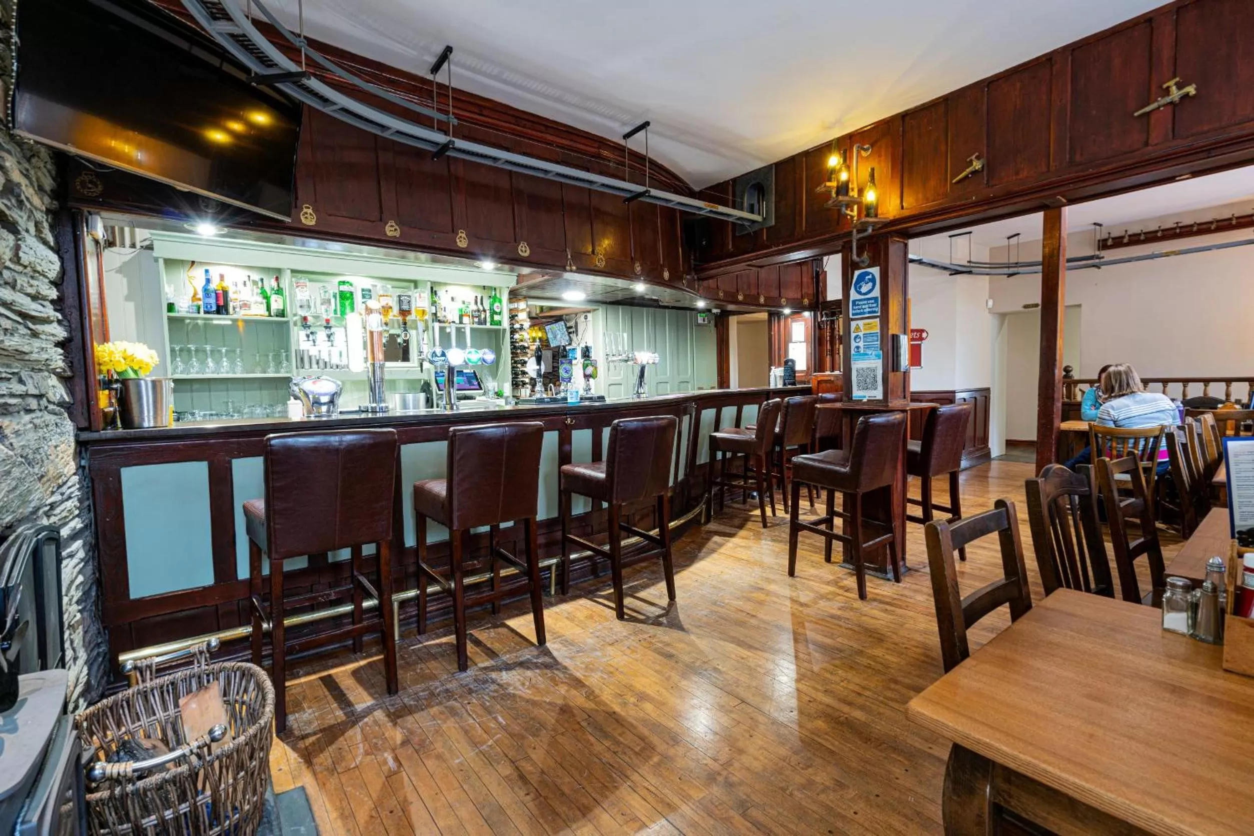 Lounge or bar in Grapes Hotel, Bar & Restaurant Snowdonia Nr Zip World