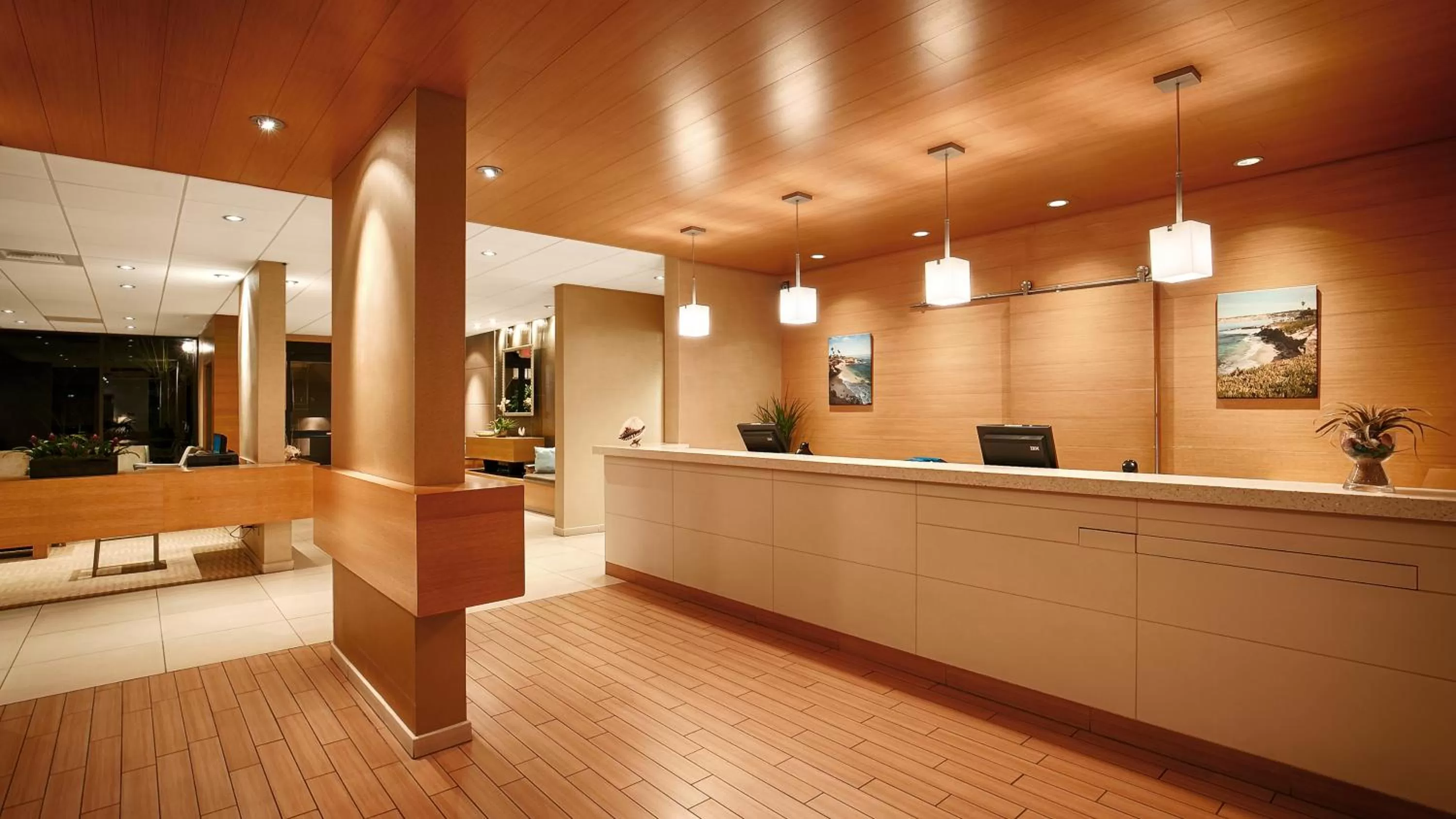 Lobby or reception in Inn by the Sea, La Jolla