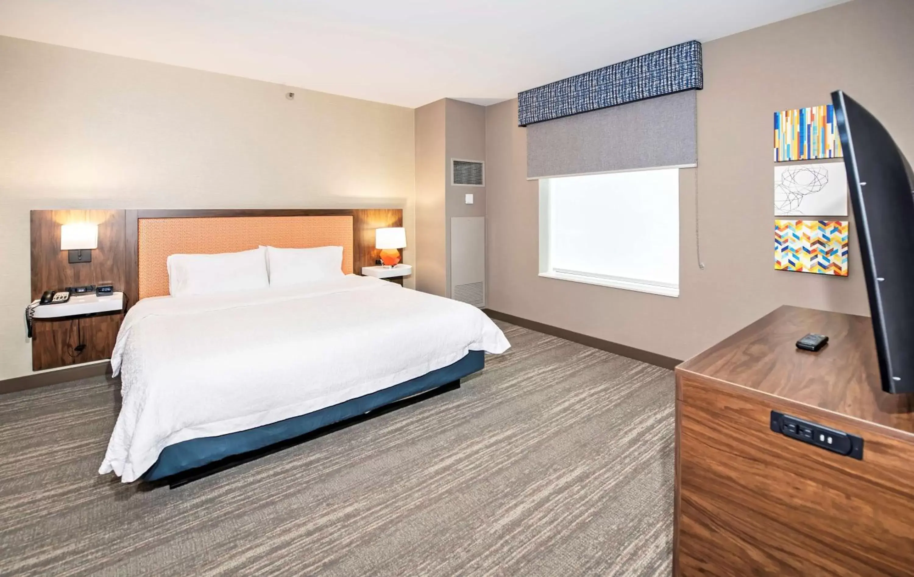 King Suite in Hampton by Hilton Ottawa King Suite in Hampton by Hilton Ottawa