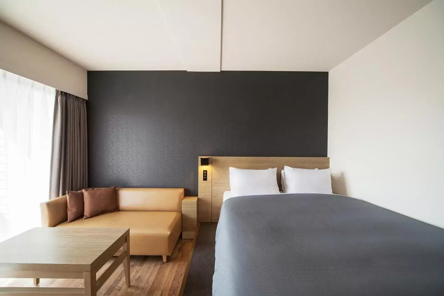 Standard Double Room with Balcony - North Wing in Sakura Terrace The Gallery Standard Double Room with Balcony - North Wing in Sakura Terrace The Gallery