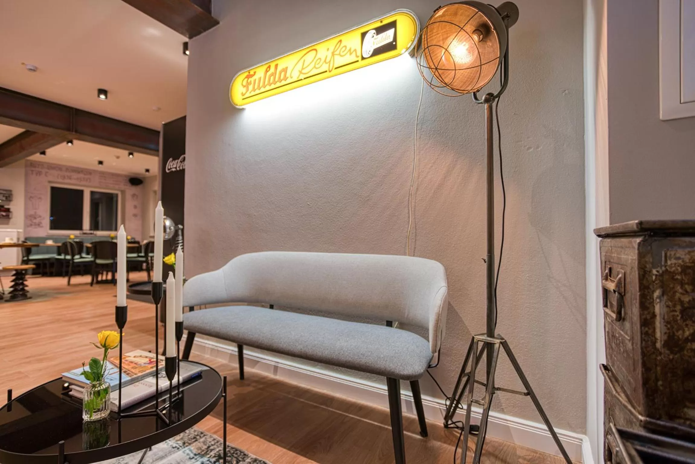 Communal lounge/ TV room in Vienna House Easy by Wyndham Ingolstadt