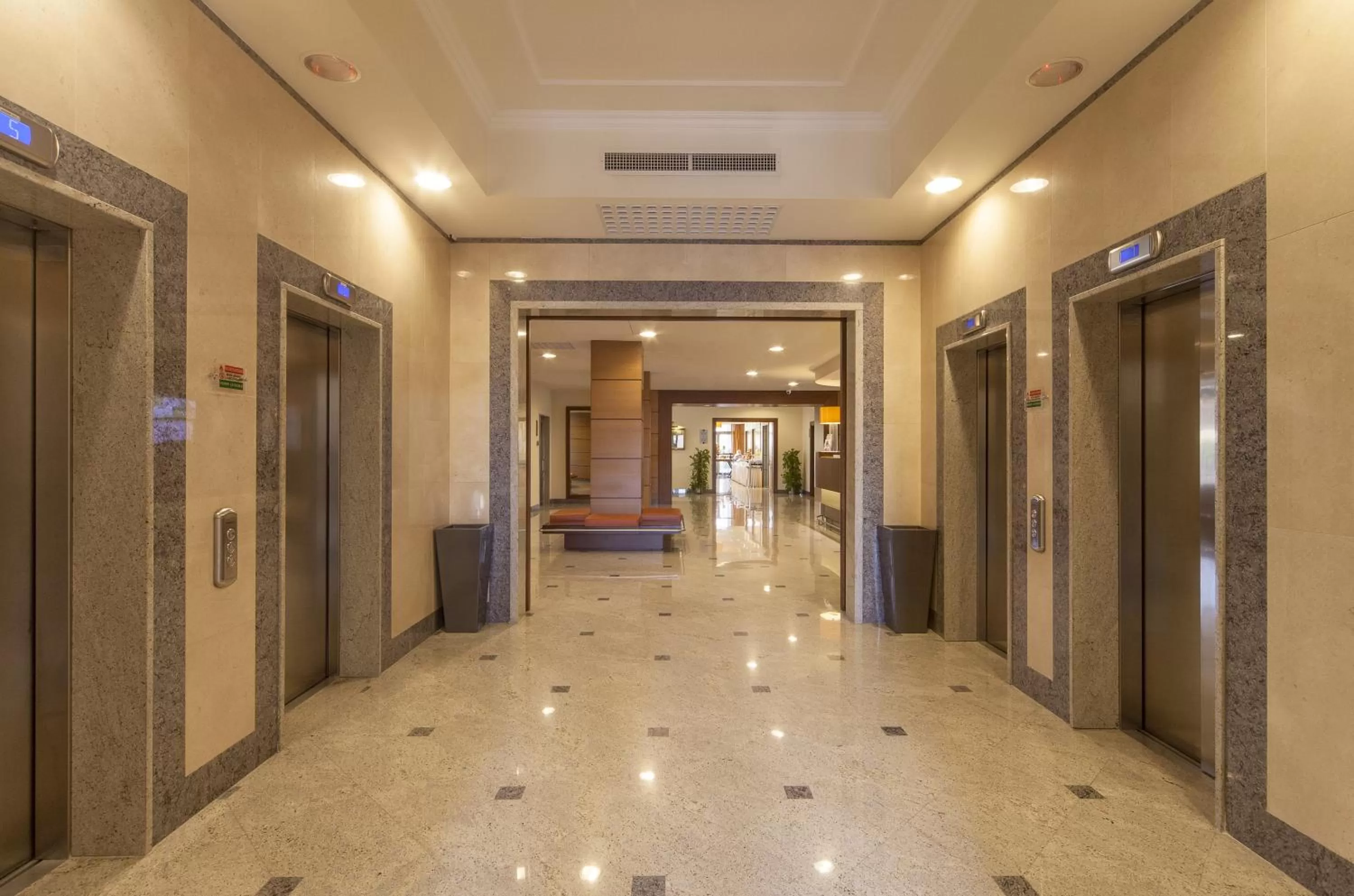 Lobby or reception in NilHotel Florence