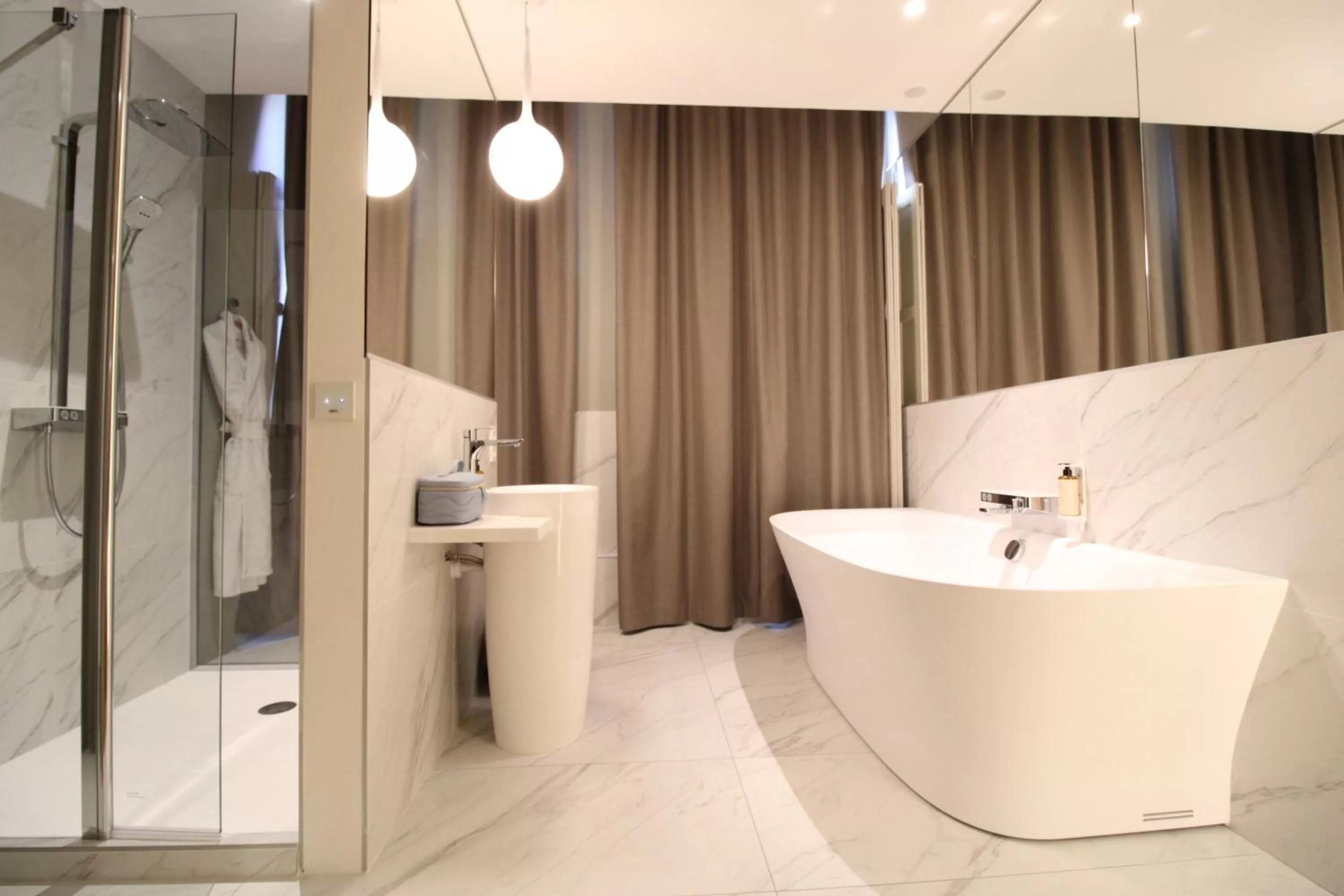 Bathroom in MiHotel Sala